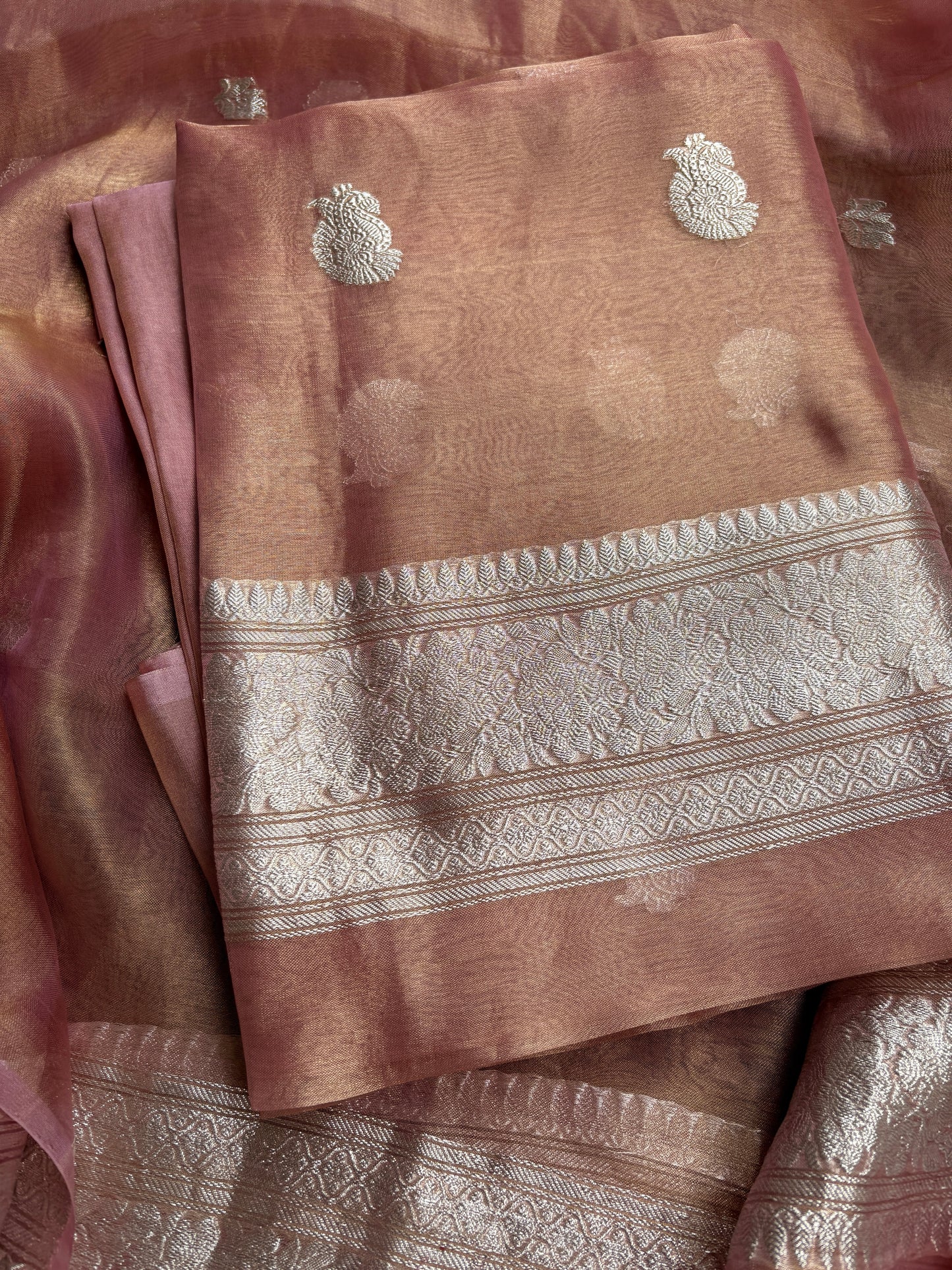 Pink tissue suit set with two sided border dupatta