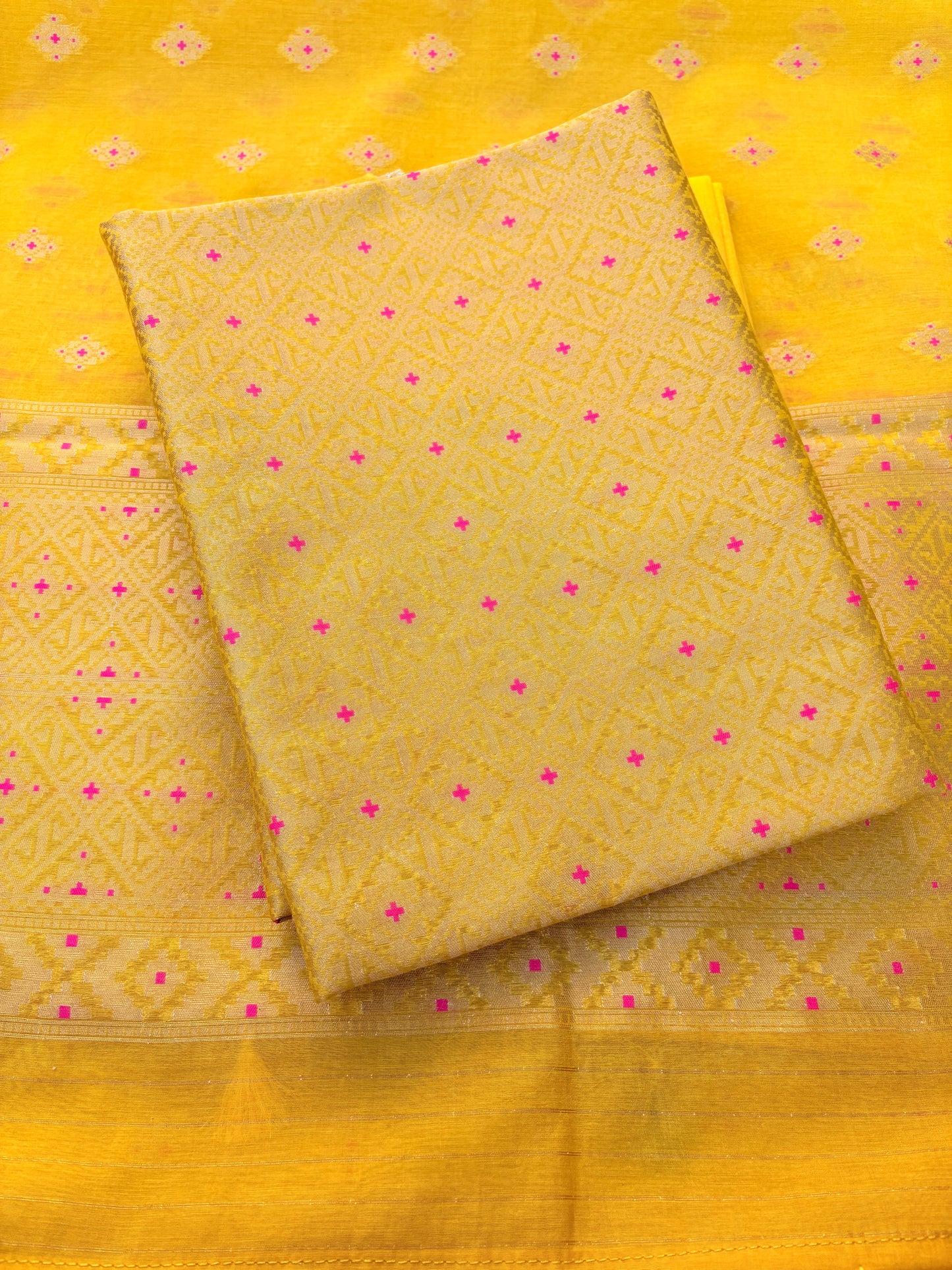 Yellow Jamdani weaving kurta, Chanderi dupatta , plain bottom