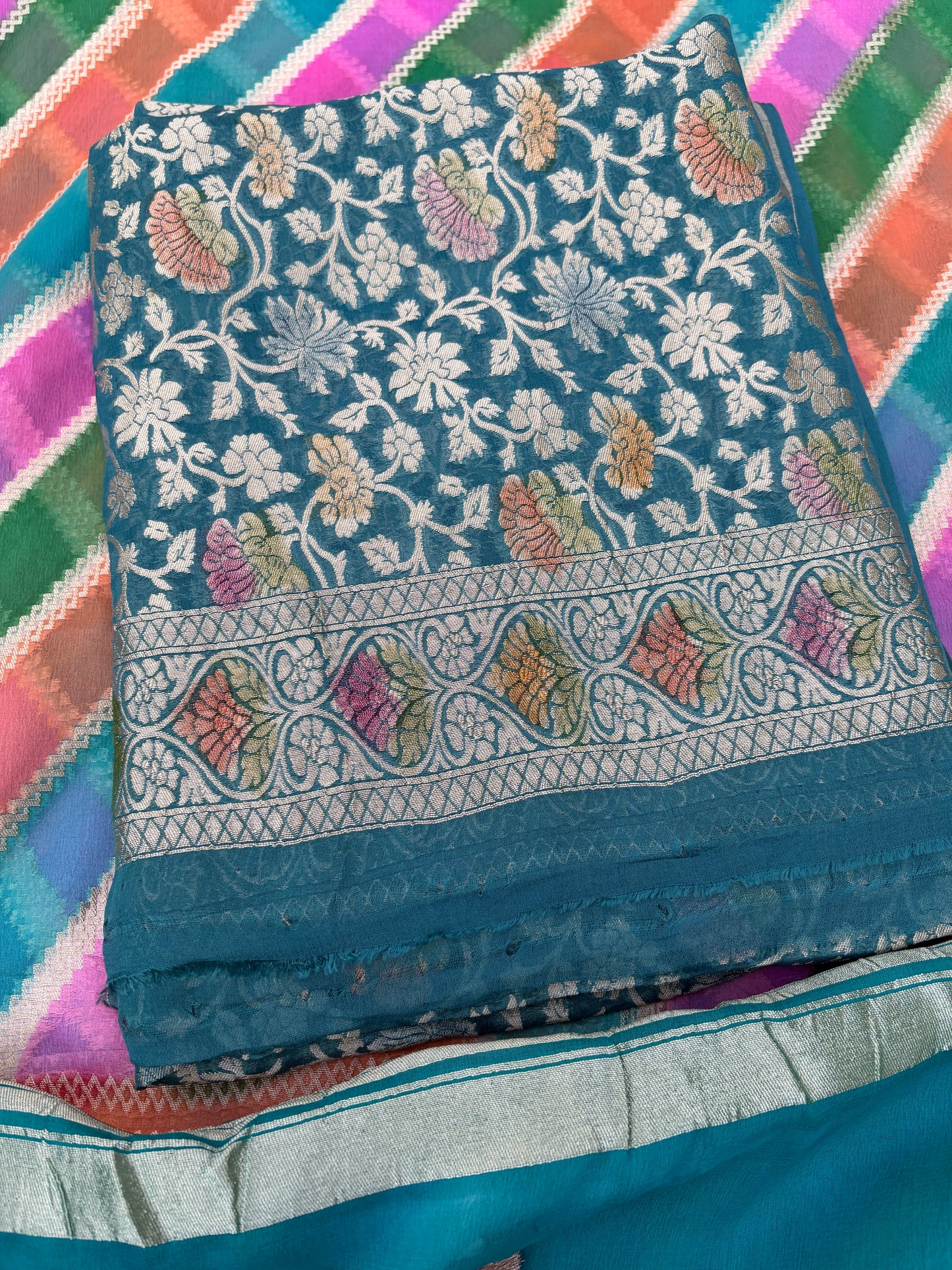 Blue weaving kurta, stripe dupatta , plain bottom