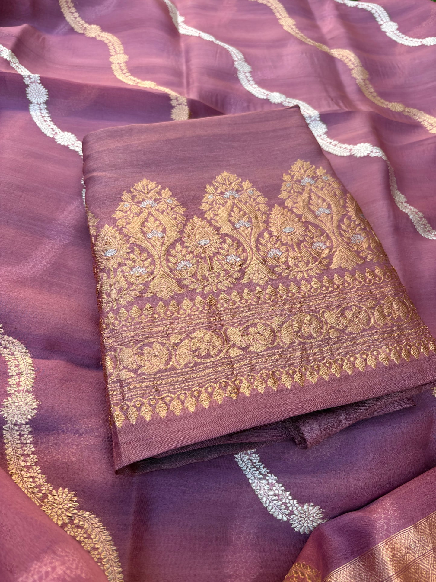 Onion pink Chiniya kora kadhwa 3 piece suit set