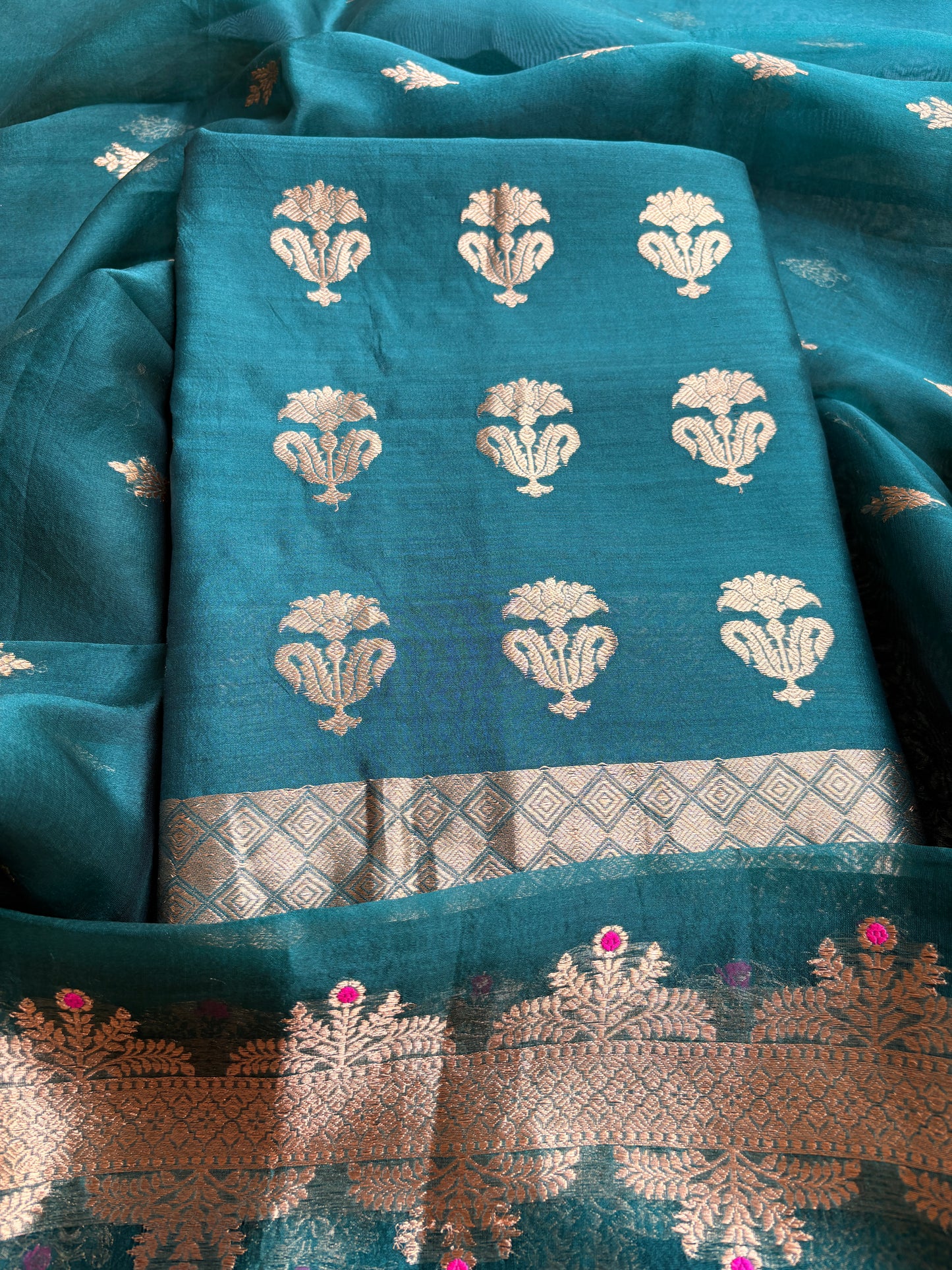 Green Chiniya meenadar suit set