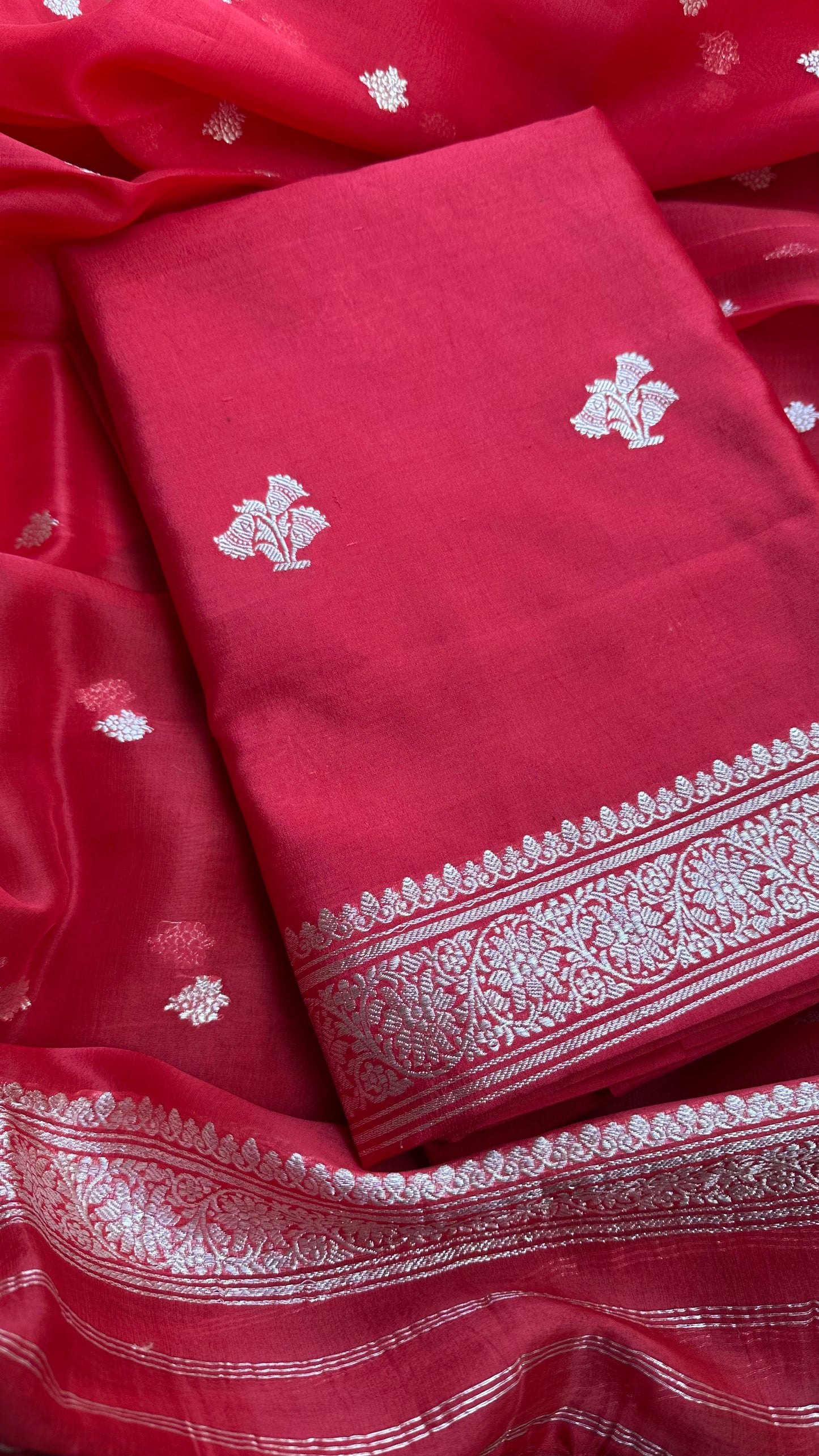 Red pure silver zari kurta, kora silver zari dupatta, plain bottom