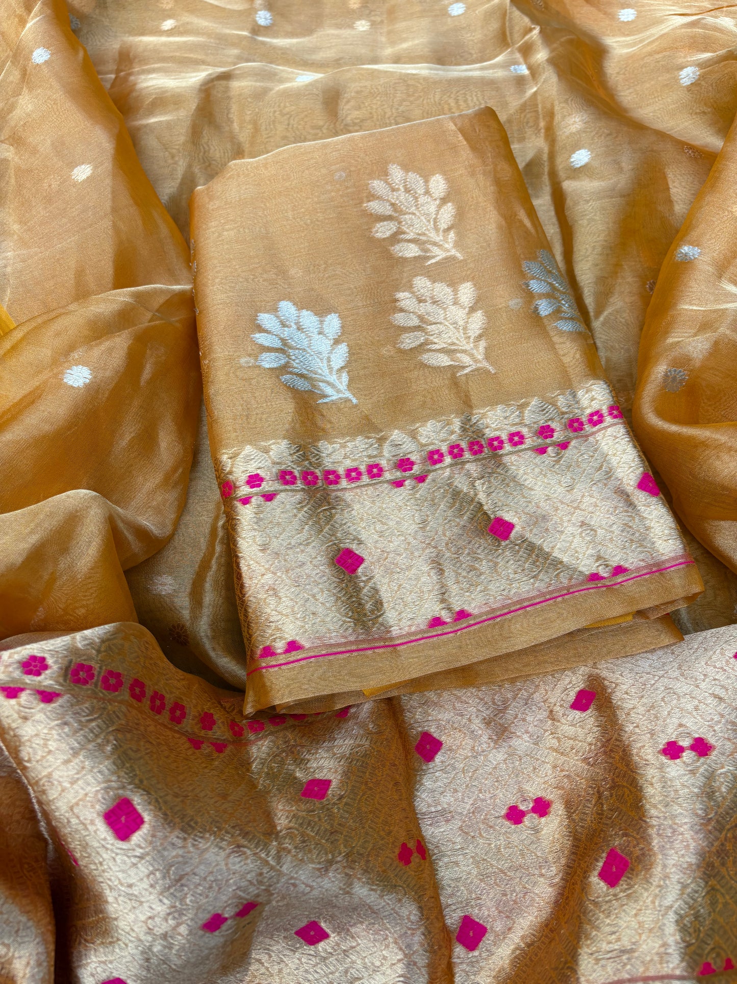 Yellow tissue kadhwa 3 piece suit set
