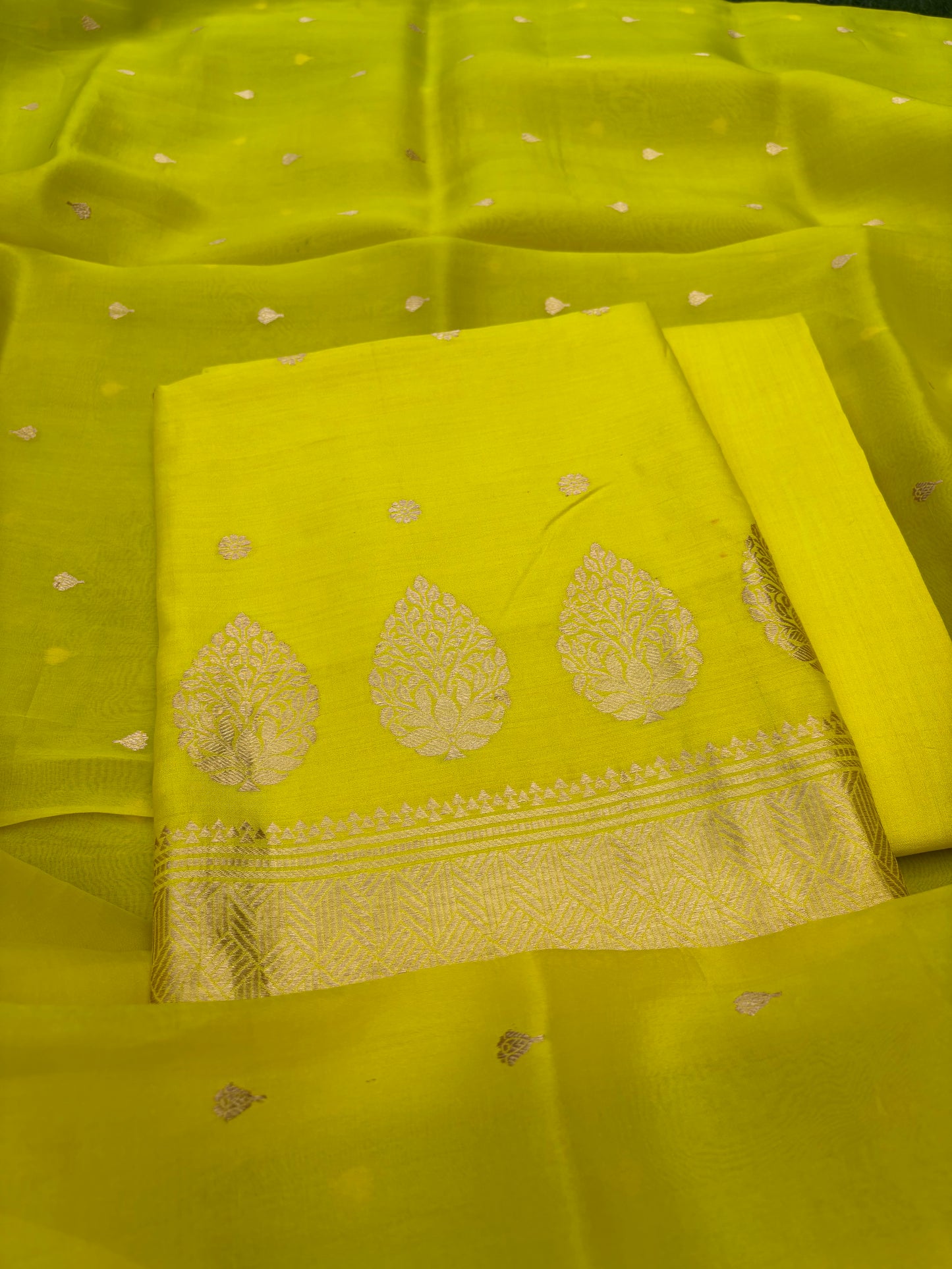 Neon green Chiniya kora silk suit set