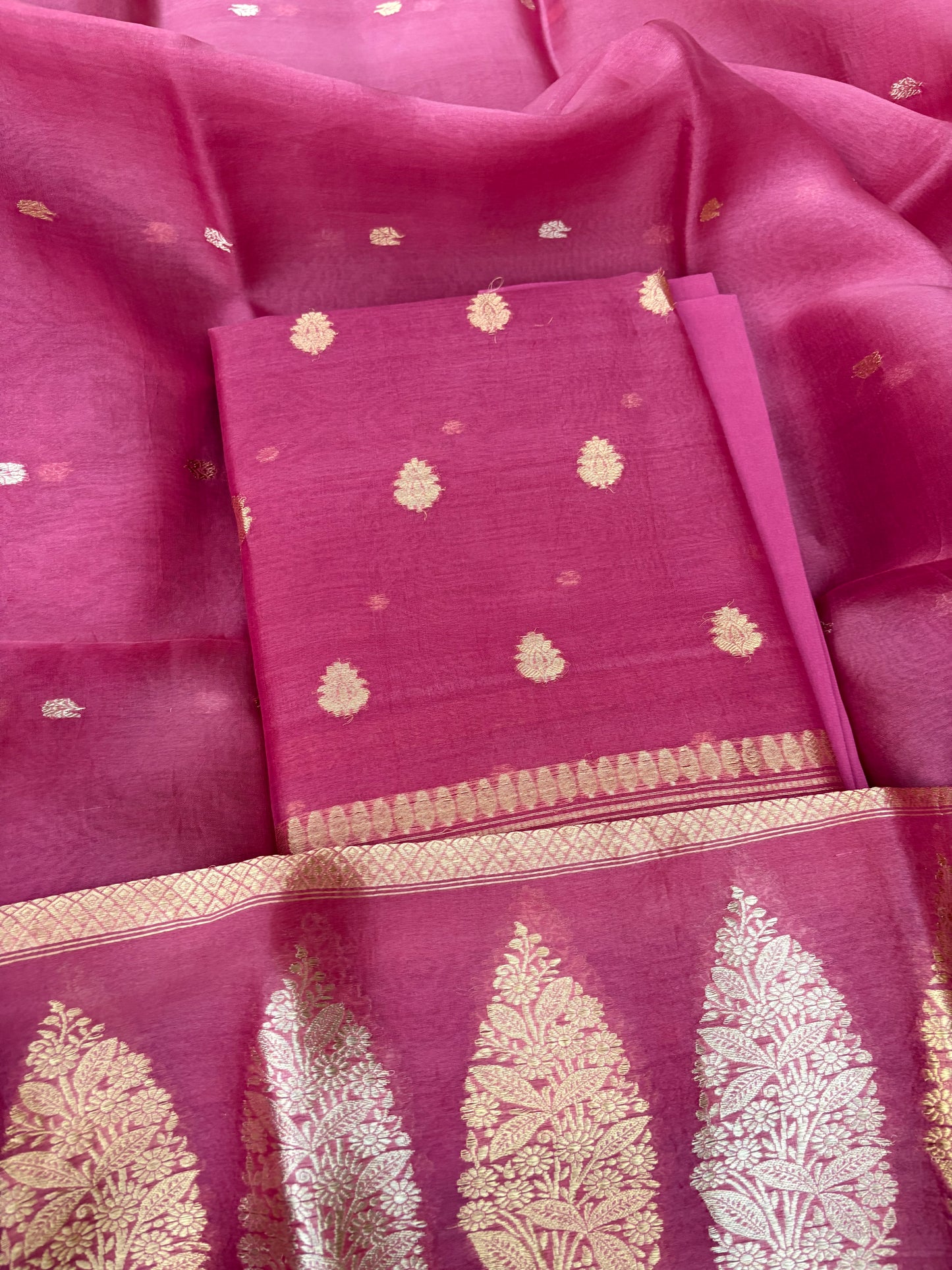 Onion pink kora kadhwa 3 piece suit set