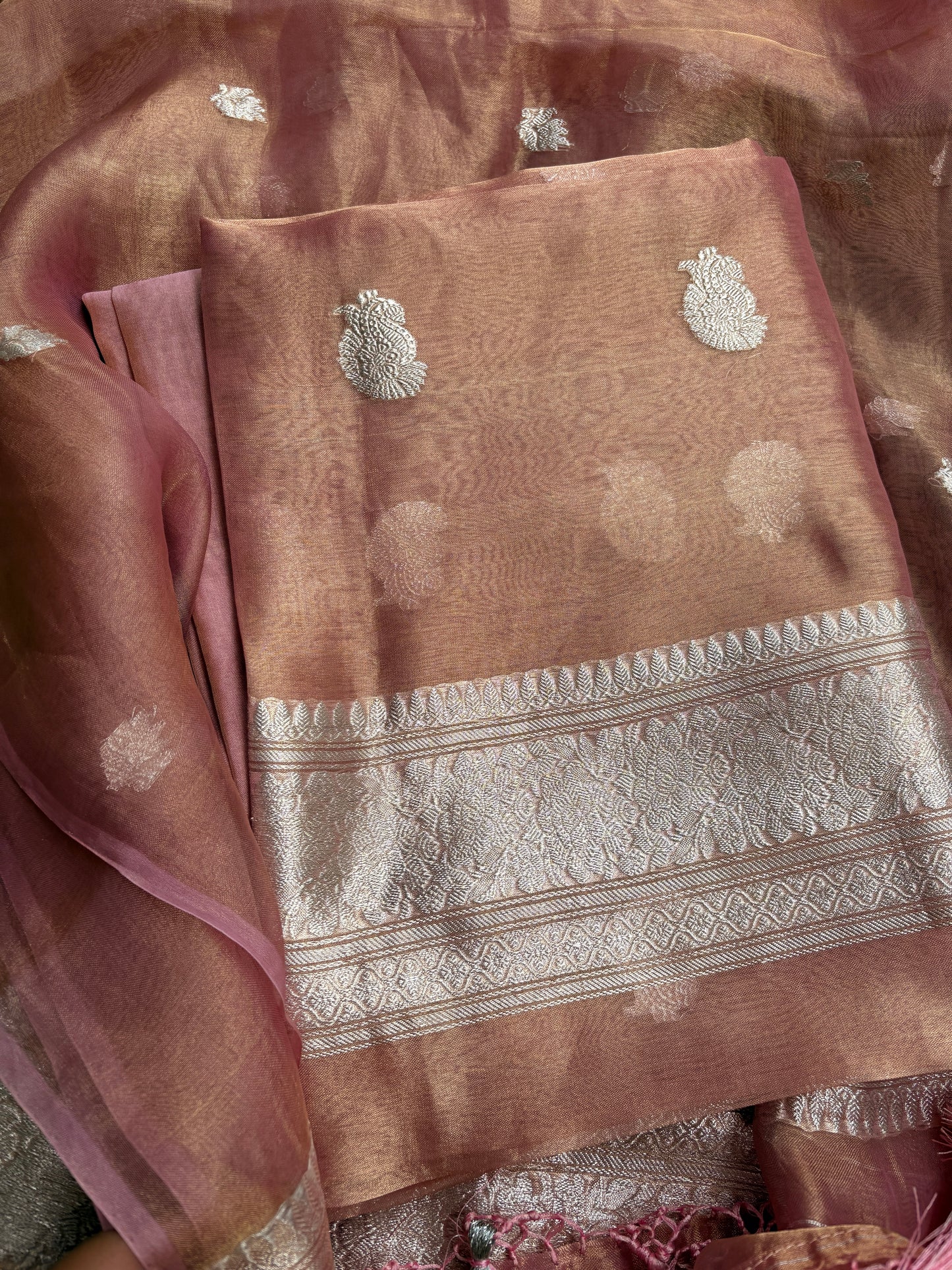 Pink tissue suit set with two sided border dupatta