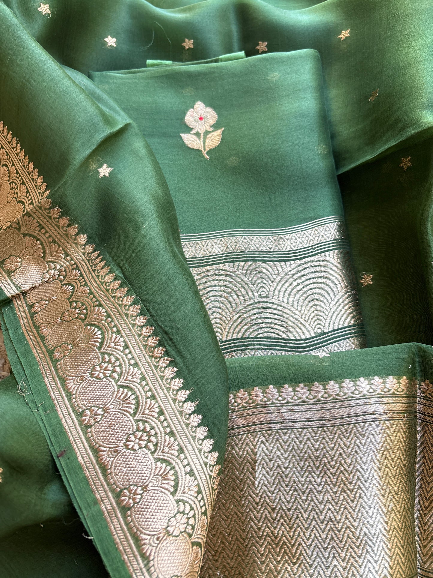 Green kora kadhwa silk suit set
