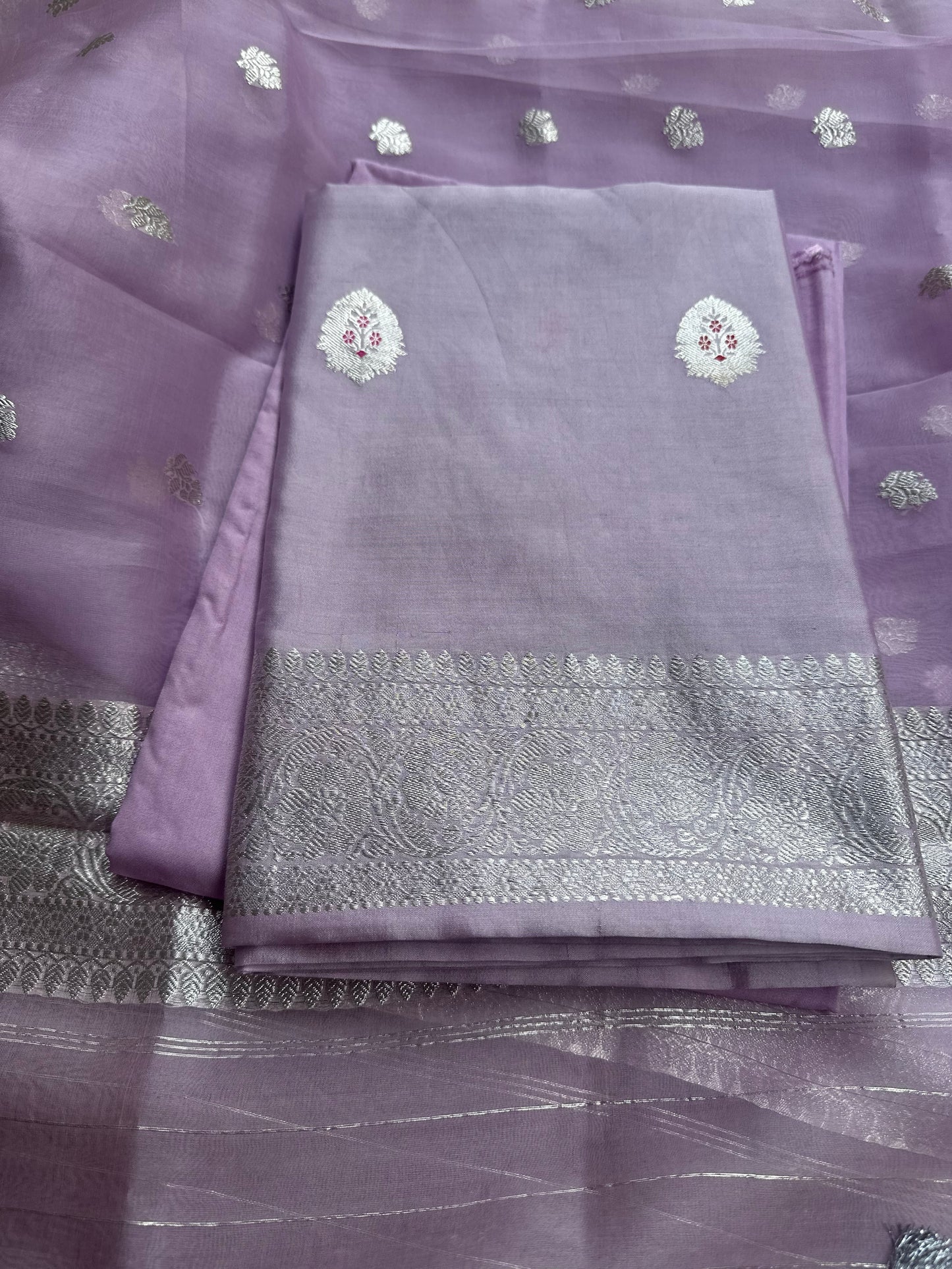 Lavender silver zari chiniya silk kurta, kora silk dupatta, plain bottom