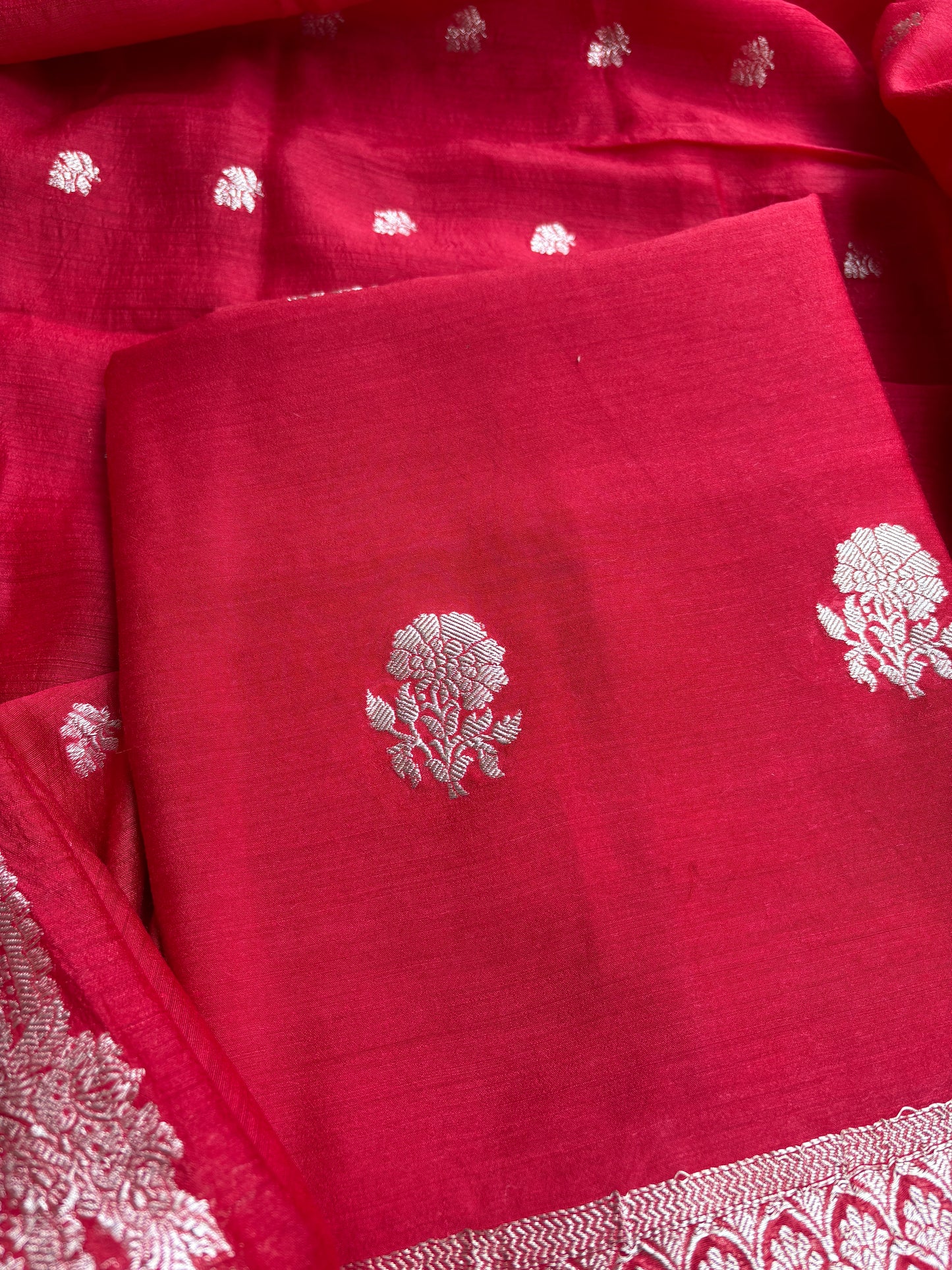 Red moonga silk kurta,moonga silk dupatta, plain silk bottom