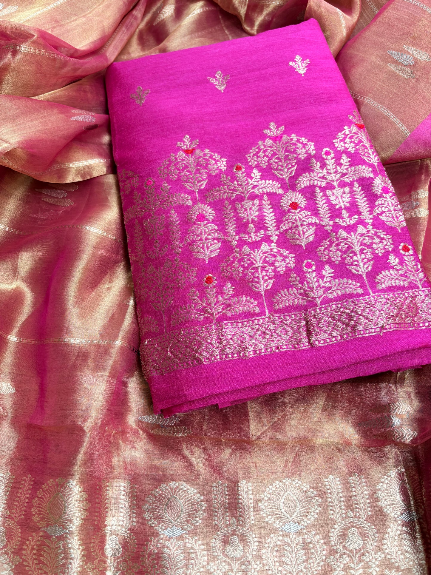 Pink moonga kadhwa suit with tissue kadhwa dupatta