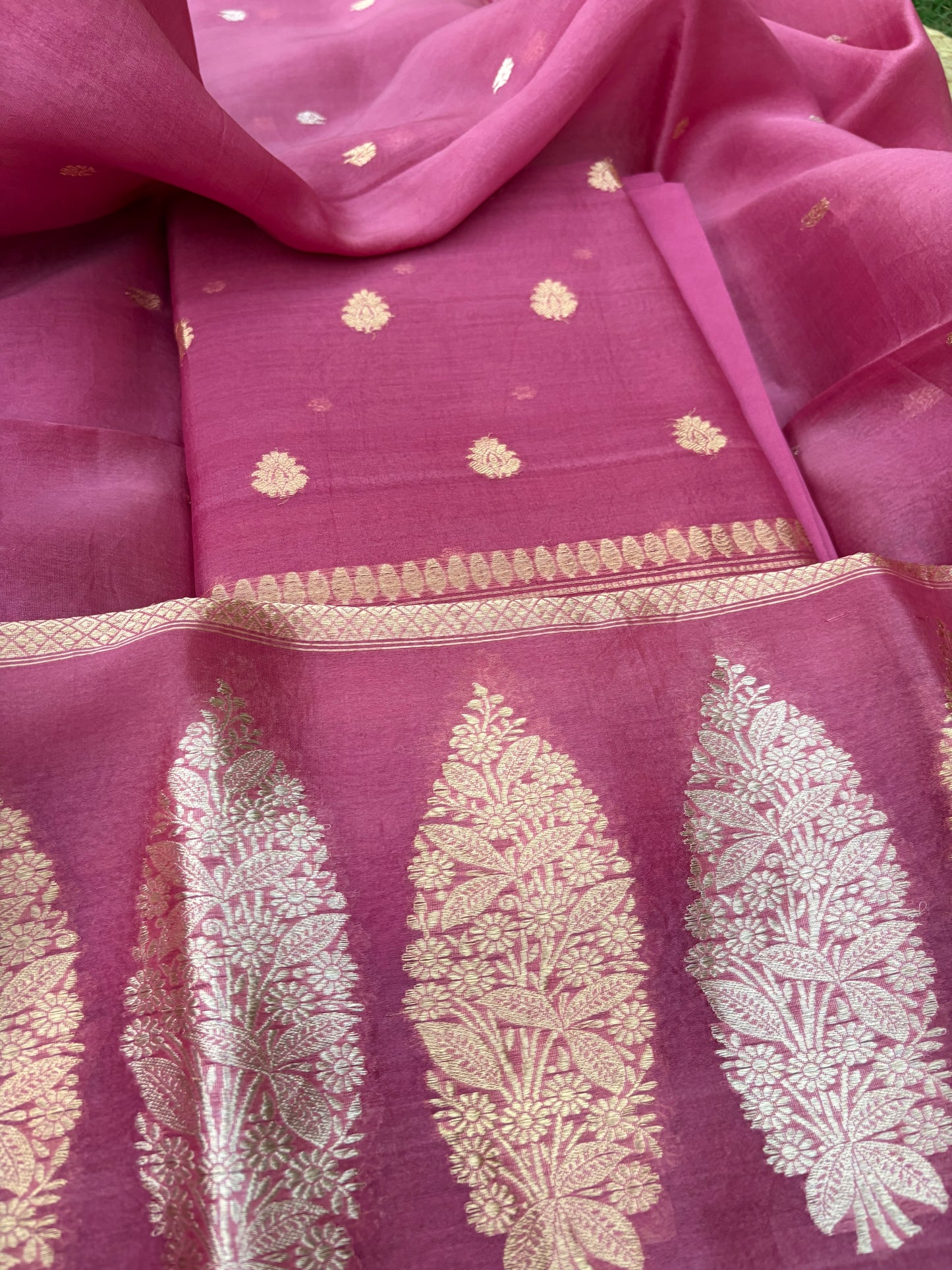 Onion pink kora kadhwa 3 piece suit set
