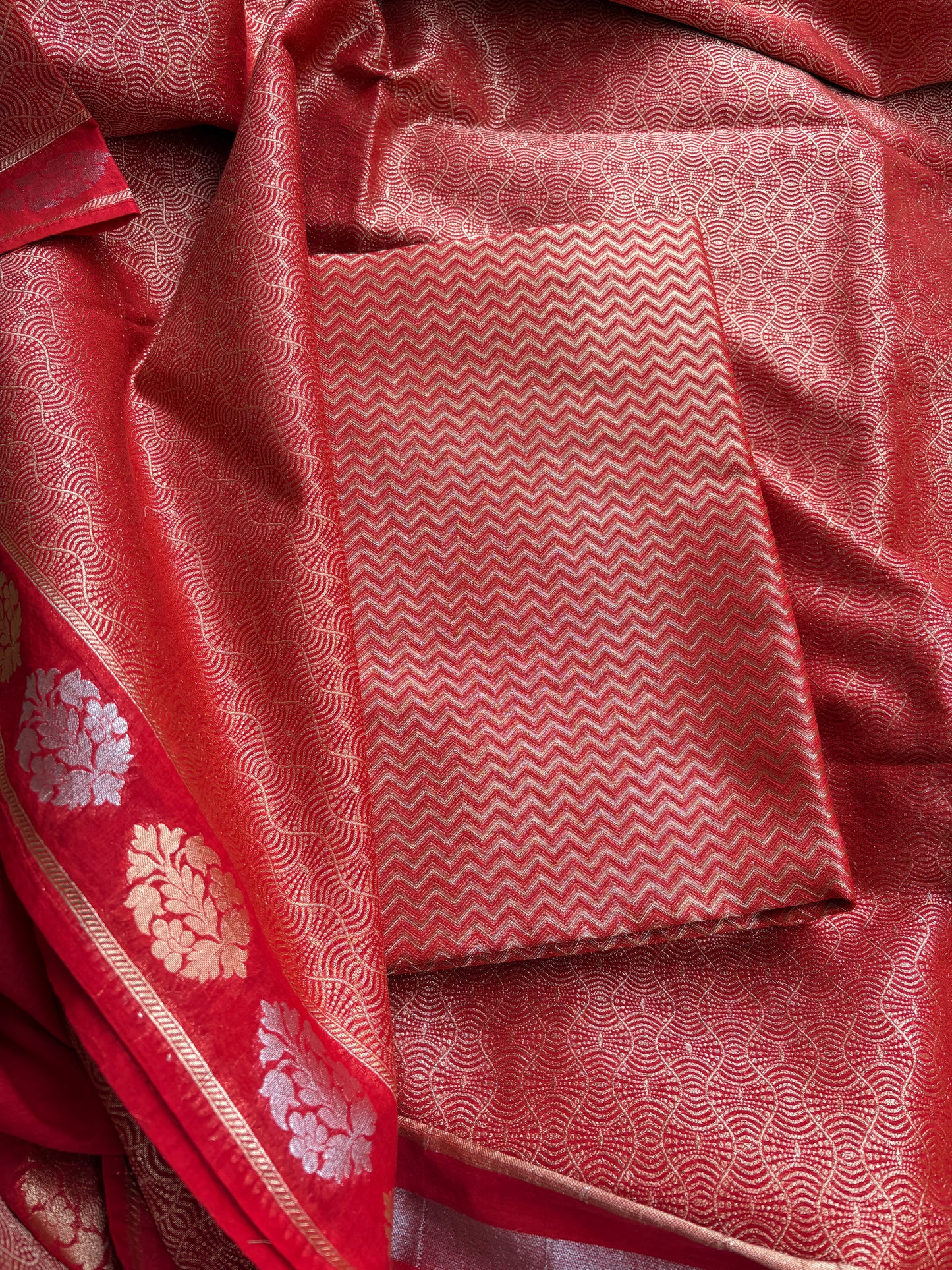Red cotton tissue silk suit set