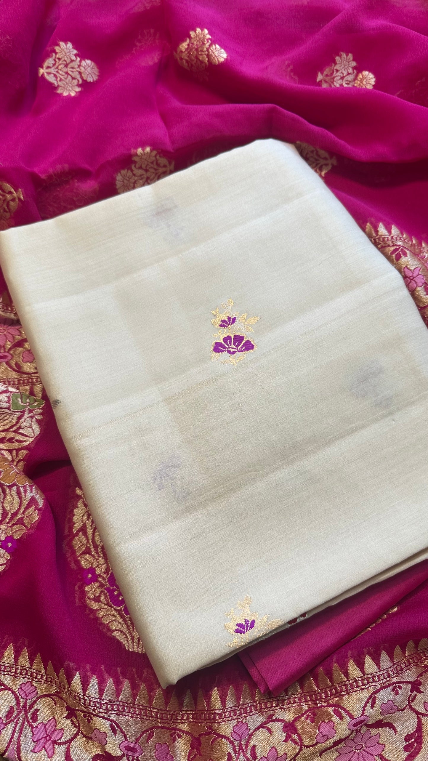 Cream chiniya silk meendar kurta, khaddi georgette dupatta , plain bottom