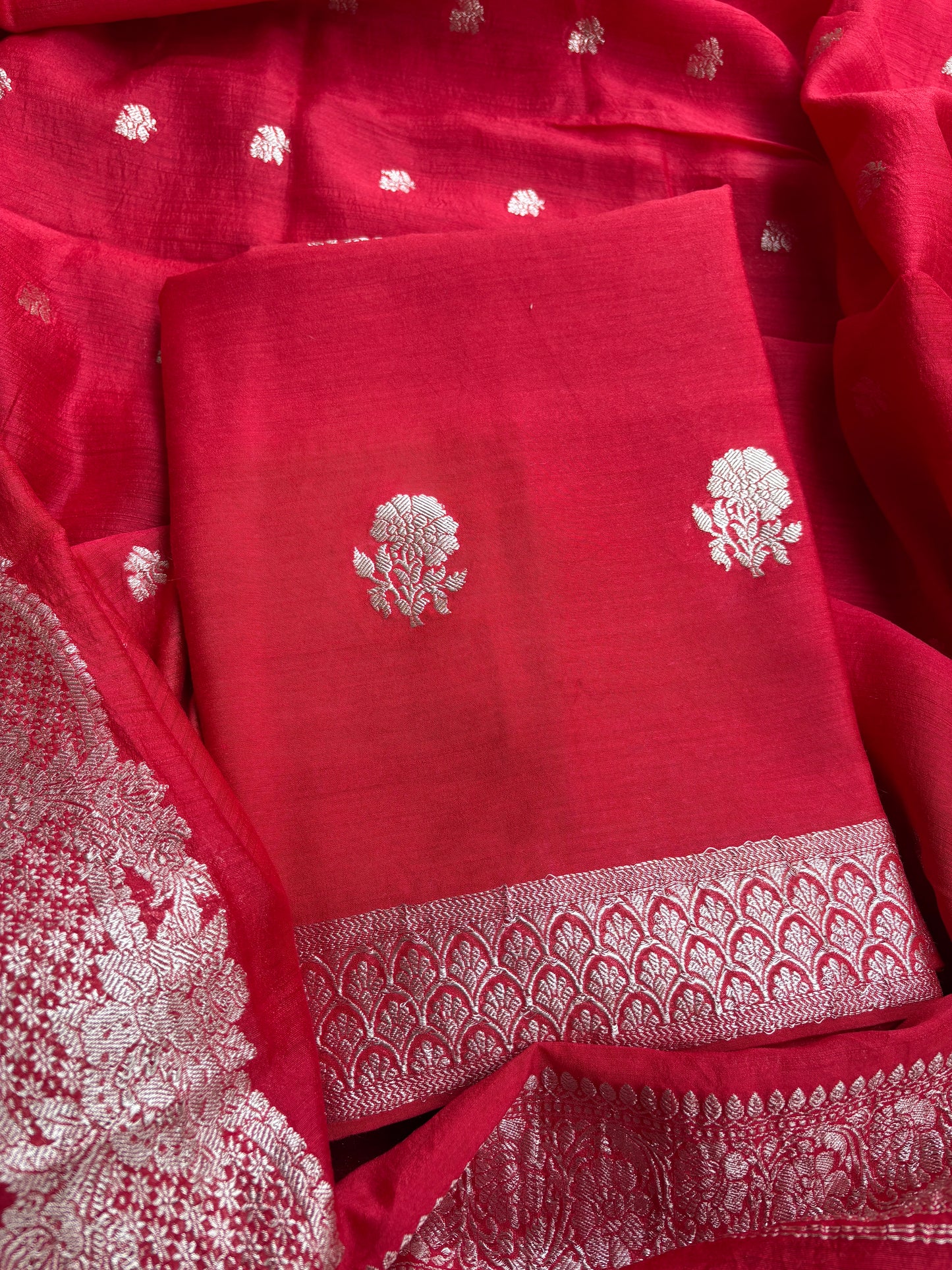 Red moonga silk kurta,moonga silk dupatta, plain silk bottom