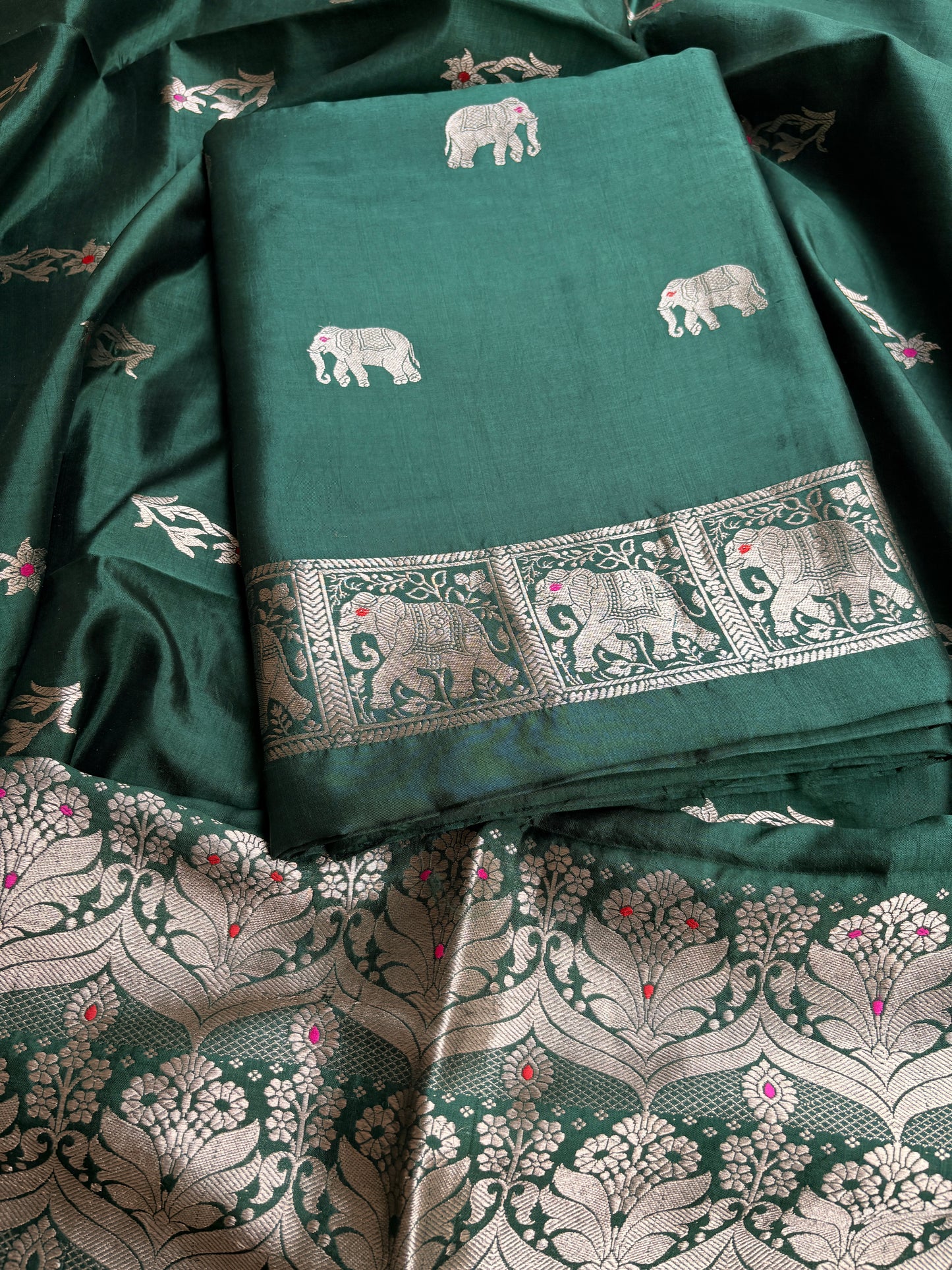 Green pure silk kadhwa figure motif suit set