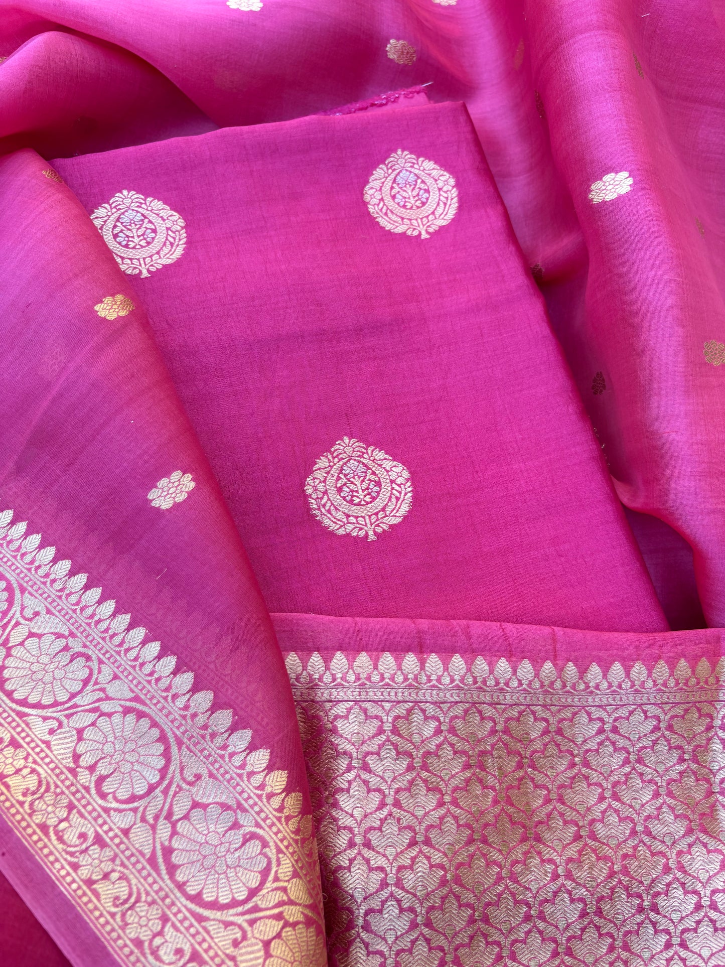 Pink Chiniya silk kurta, kora silk dupatta , plain bottom