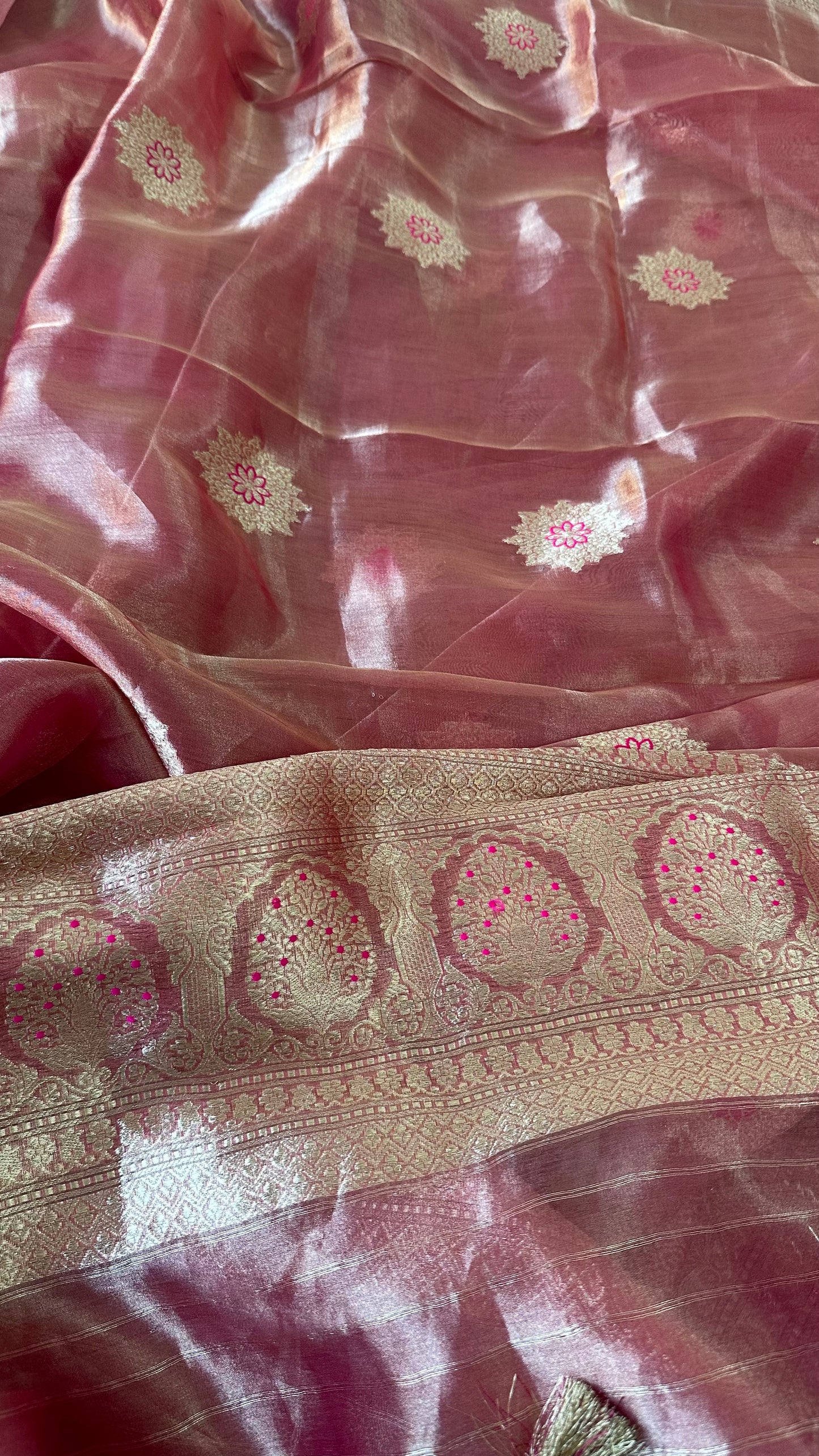 Pink chiniya kurta, plain bottom and tissue meendar dupatta.