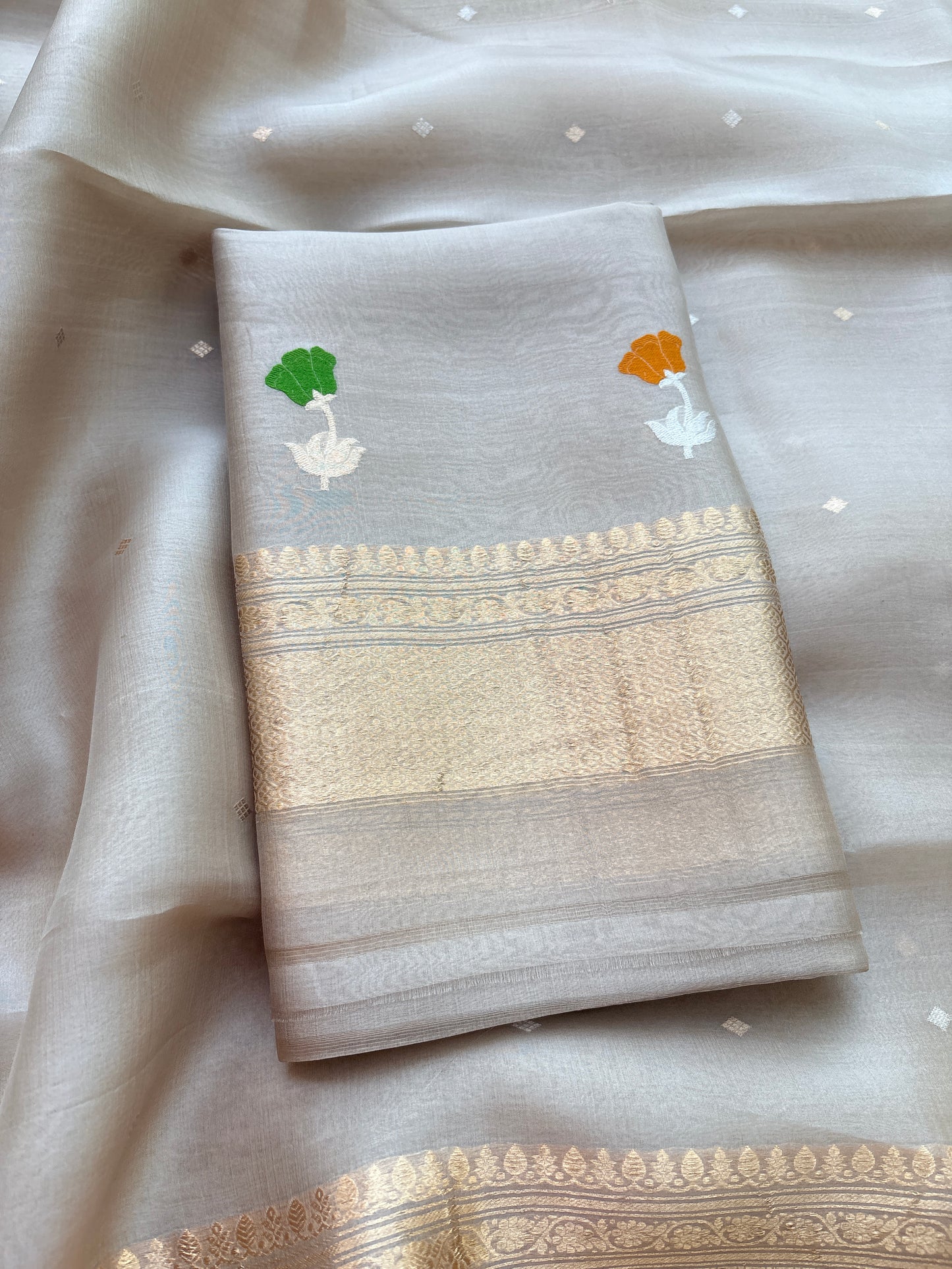Grey Kora silk kadhwa suit set in rose design