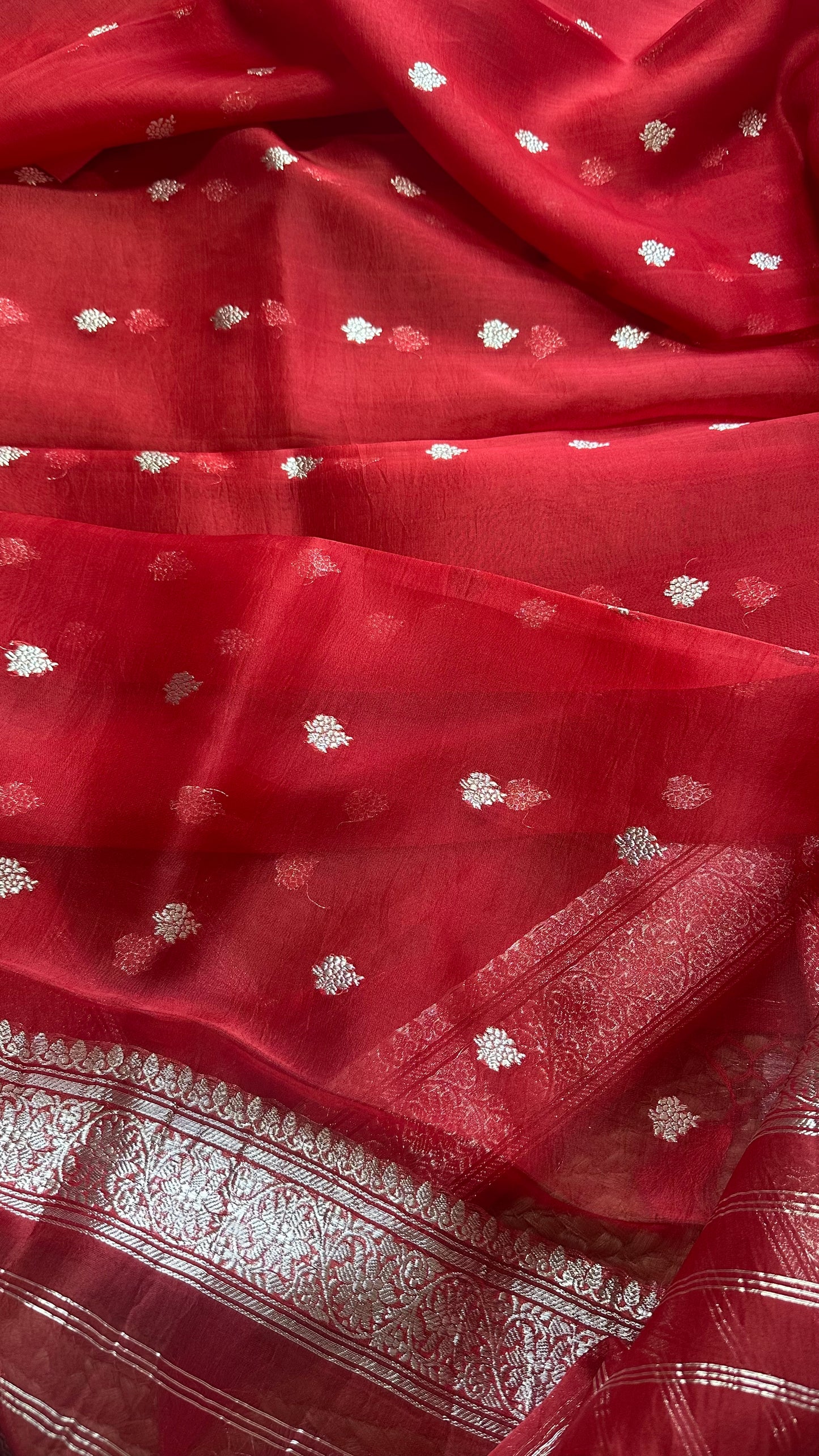 Red pure silver zari chiniya kurta, kora silver zari dupatta, plain bottom