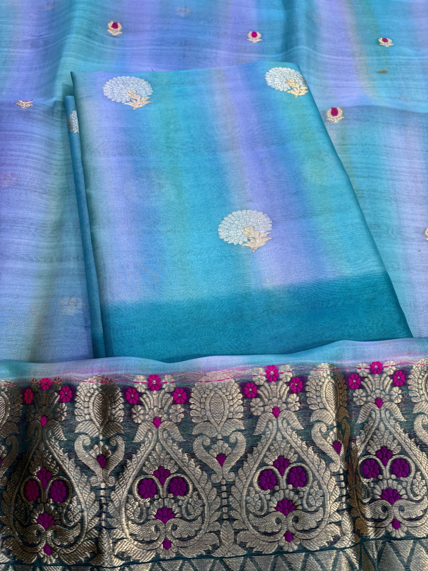 Blue shaded kora kadhwa 3 piece suit set