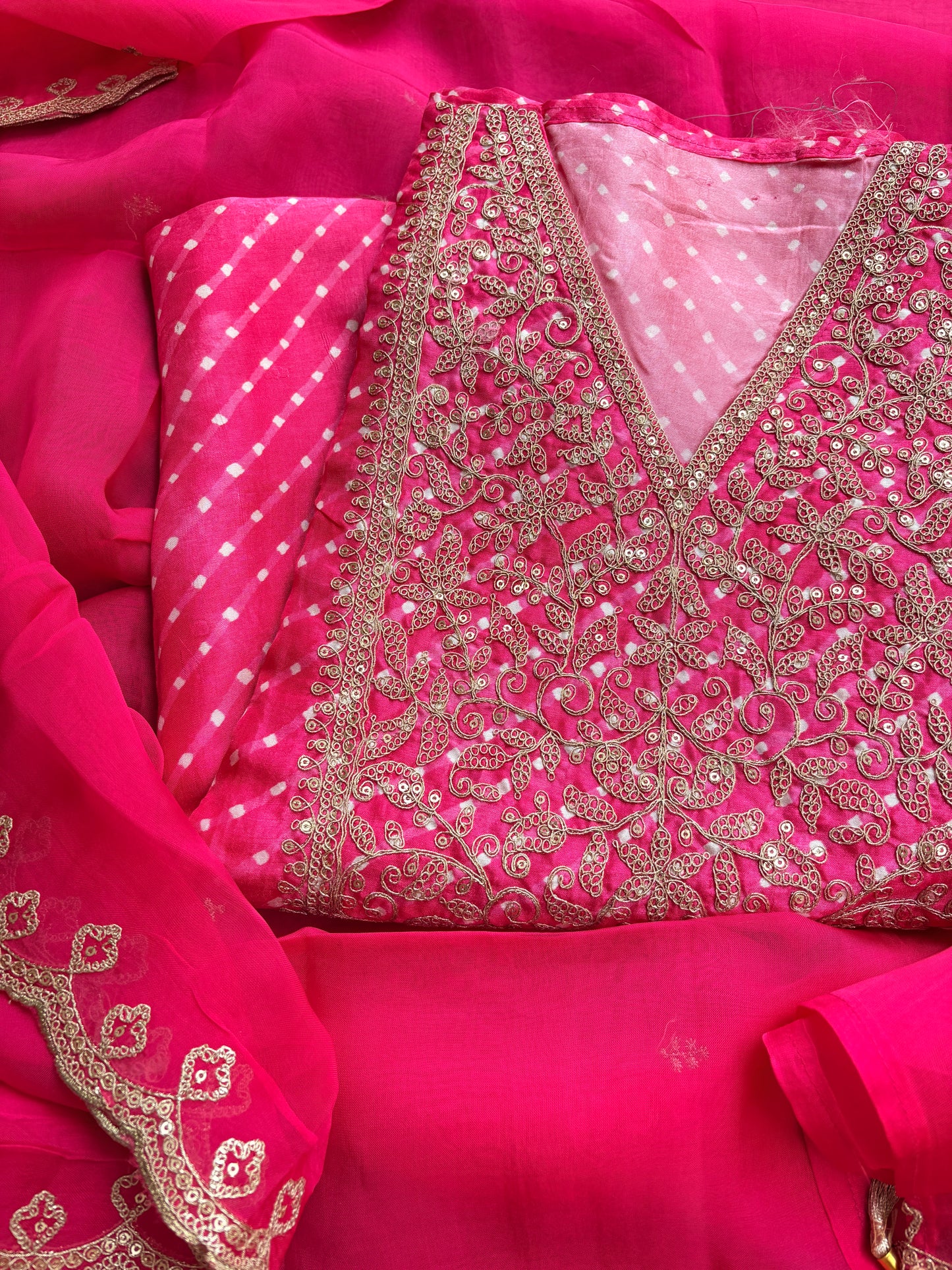 Pink hand embroidered bandhani suit set