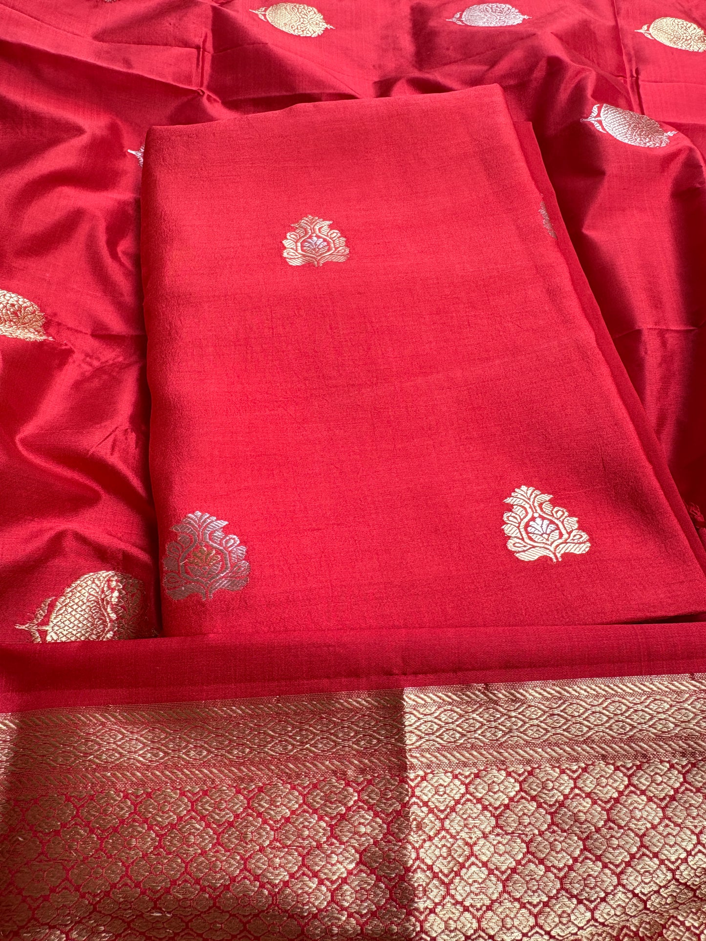 Red Chiniya katan silk suit set