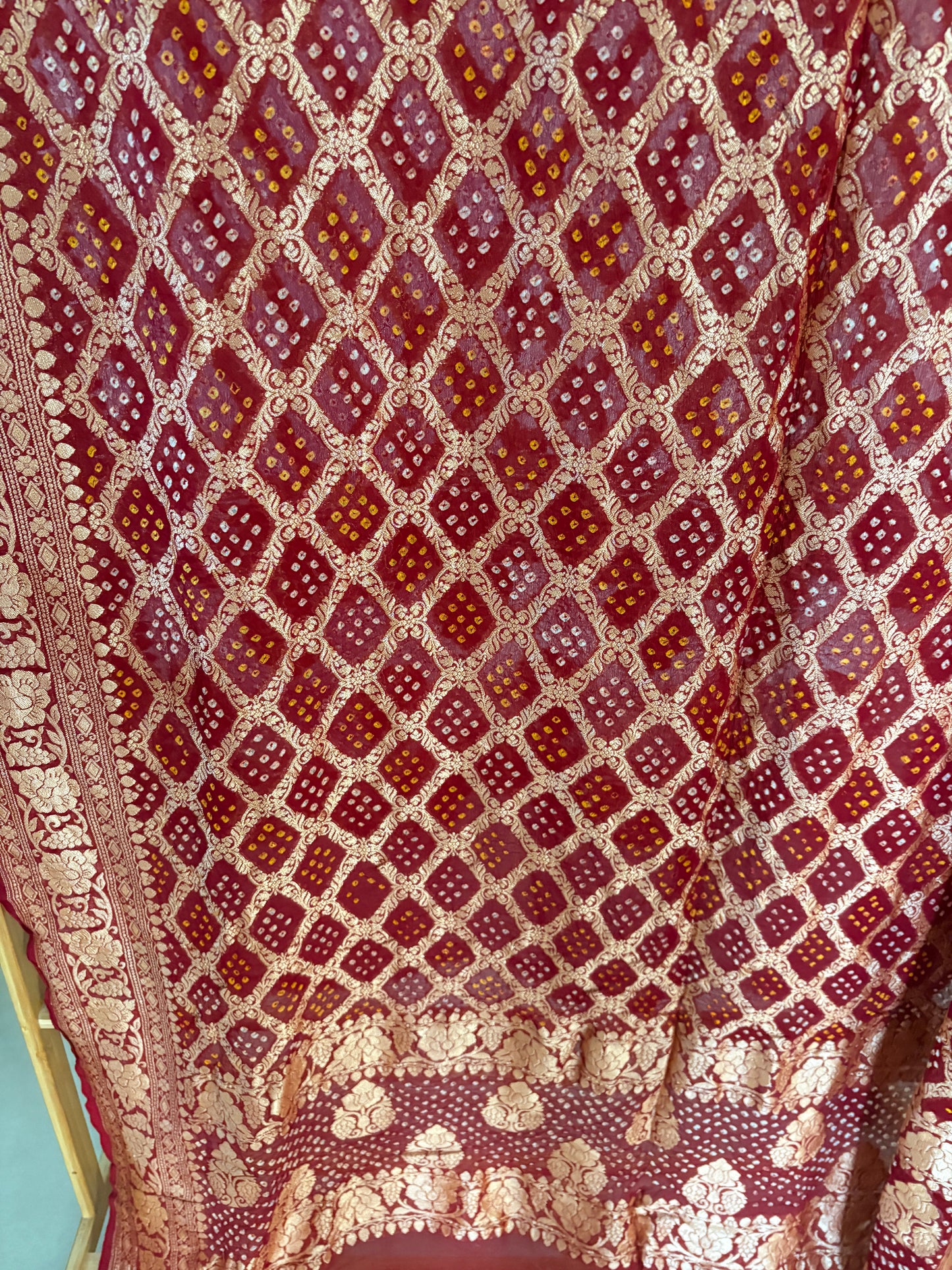 Maroon bandhani Khaddi georgette dupatta