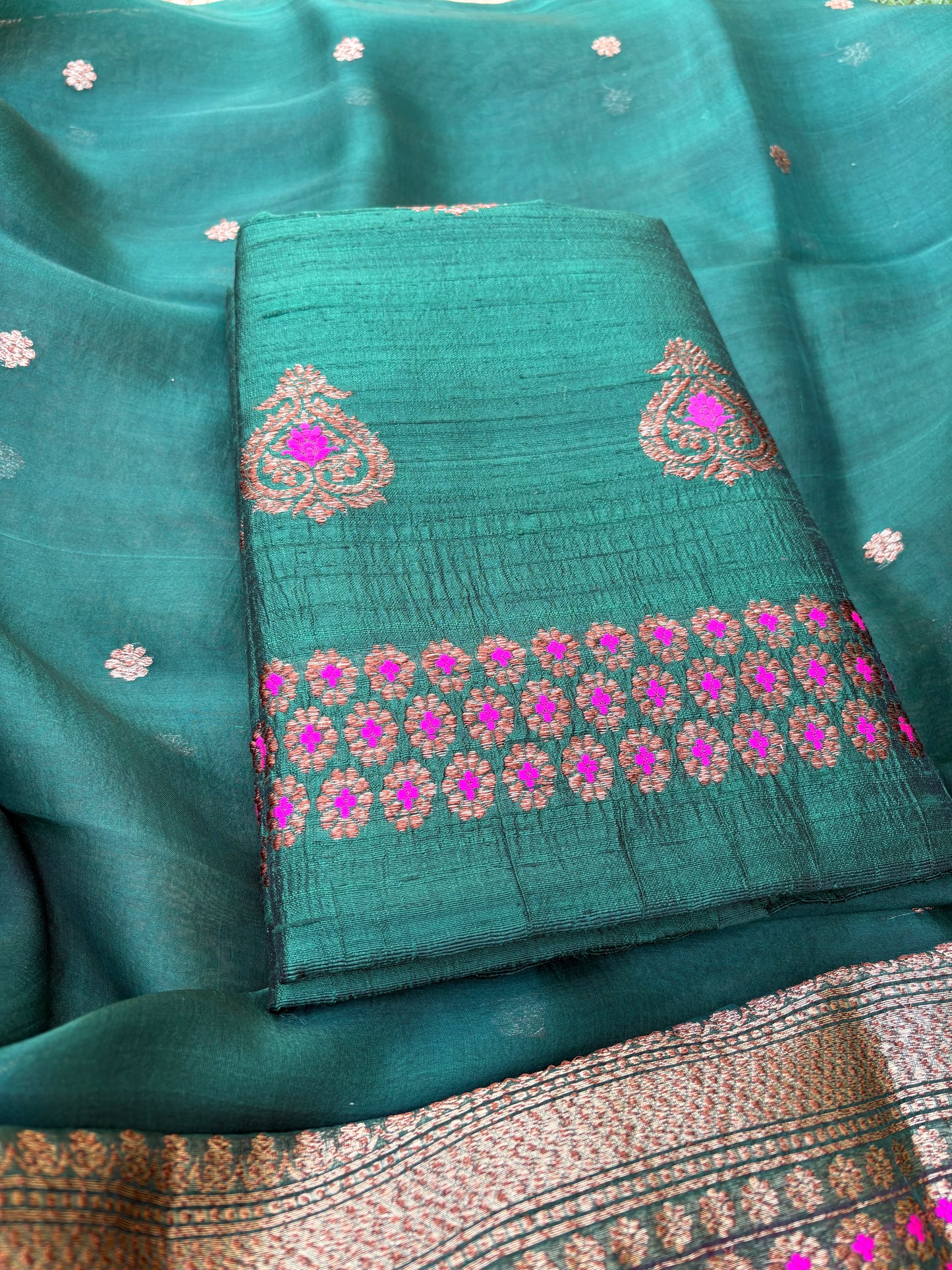 Green tusaar silk meenadar kurta, tussar bottom and plain kora silk dupatt
