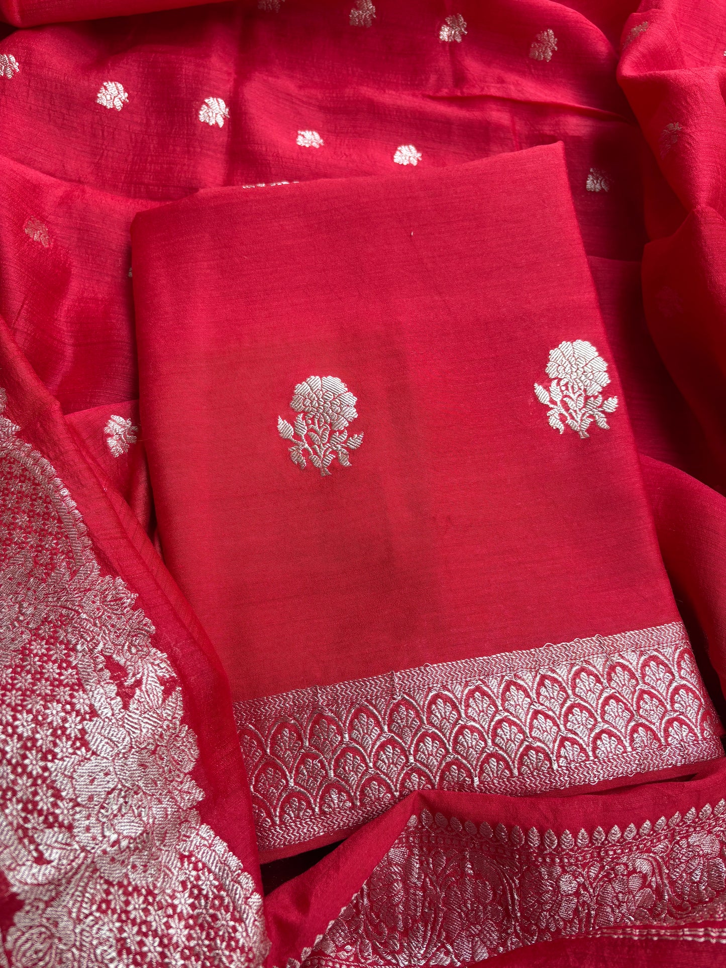 Red moonga silk kurta,moonga silk dupatta, plain silk bottom