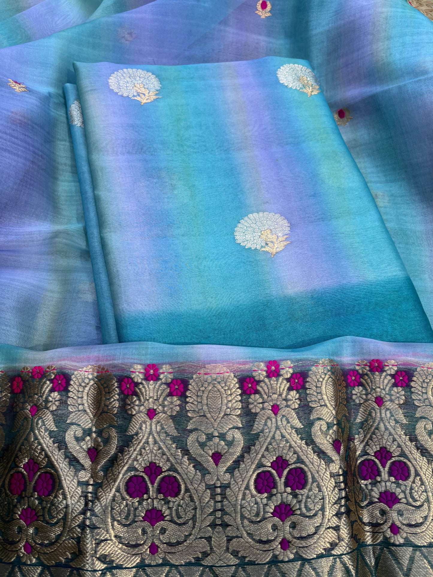 Blue shaded kora kadhwa 3 piece suit set
