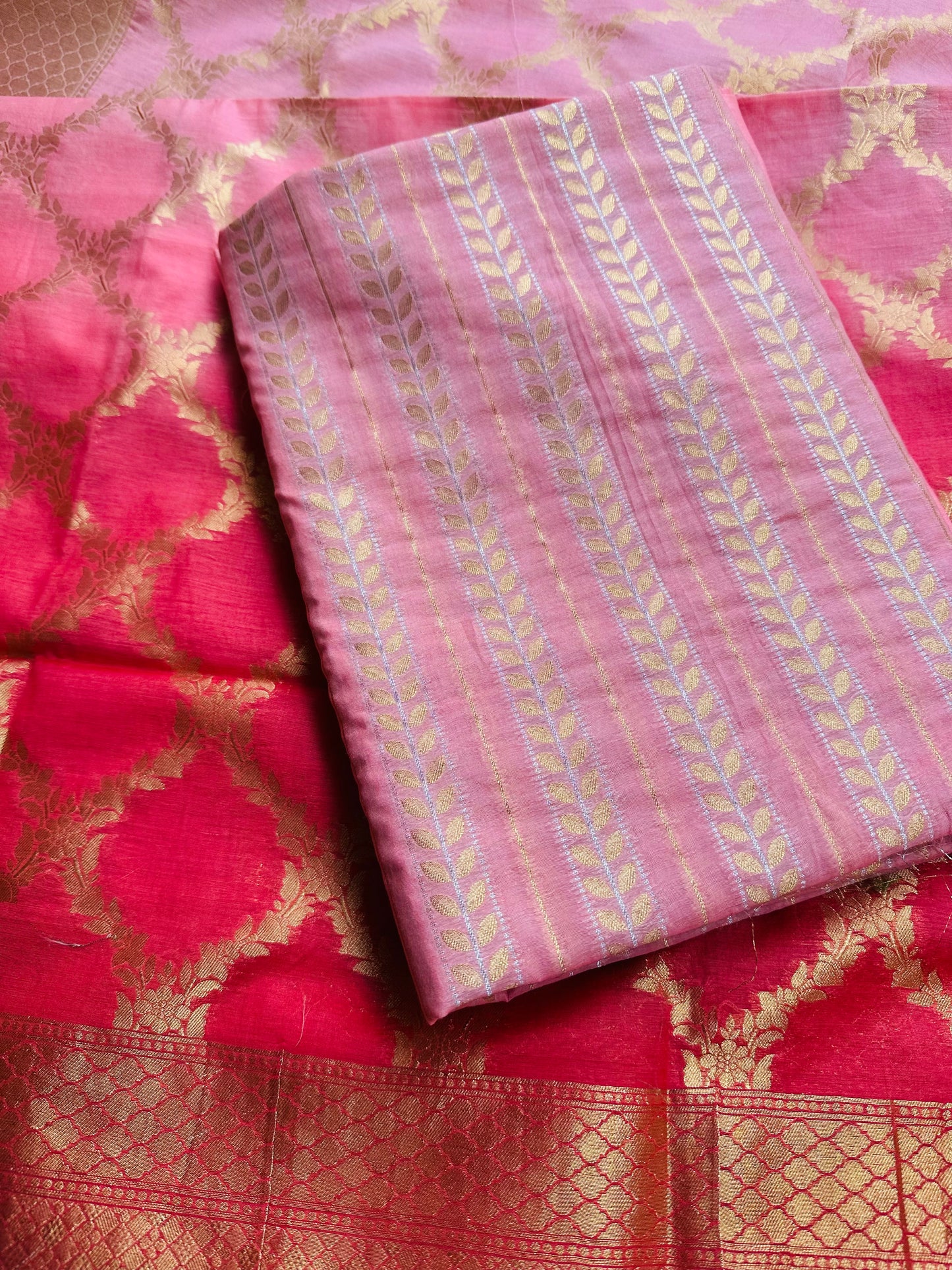 Pink chanderi kurta, shaded pink dupatta, plain bottom