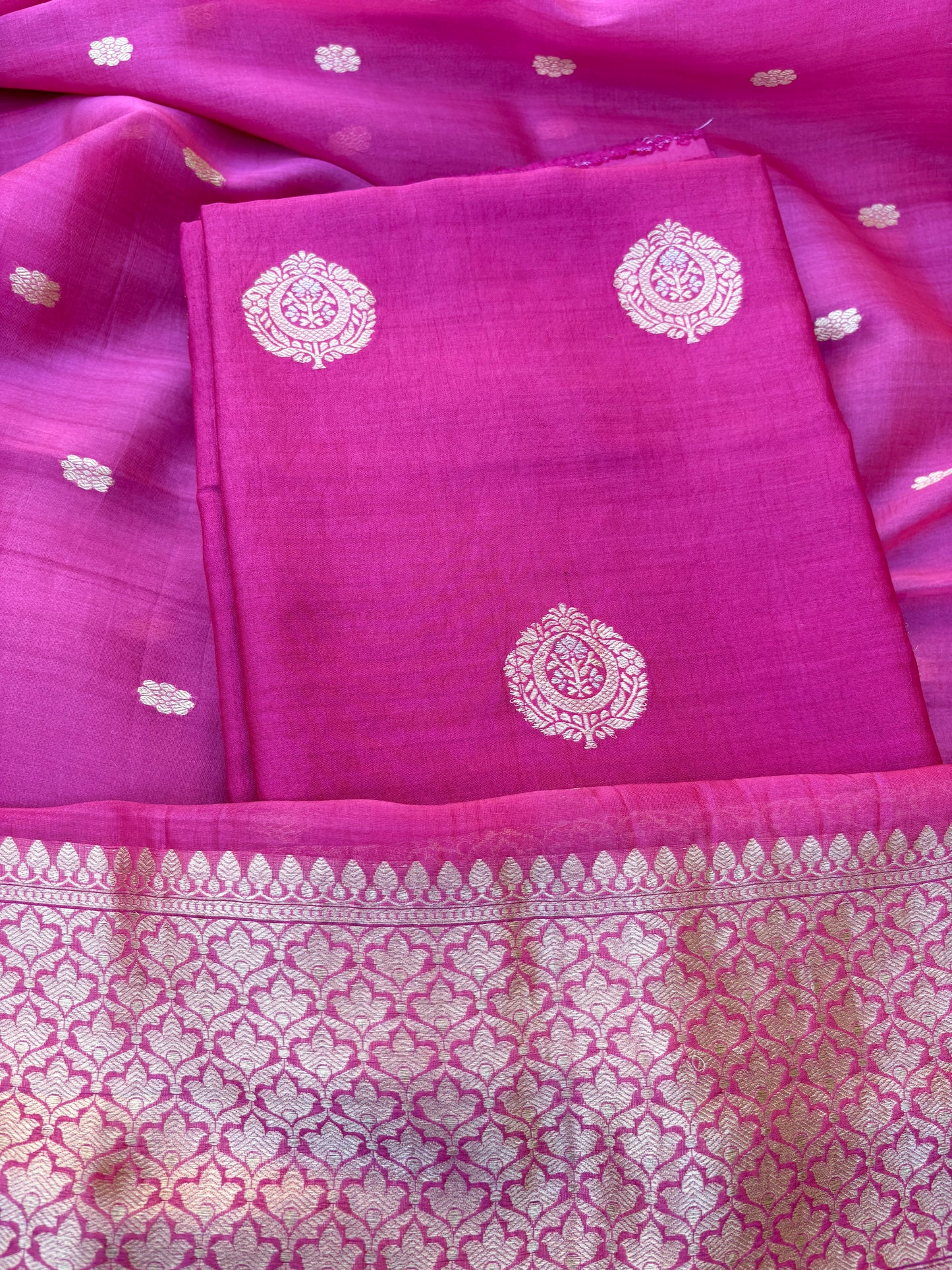 Pink Chiniya silk kurta, kora silk dupatta , plain bottom