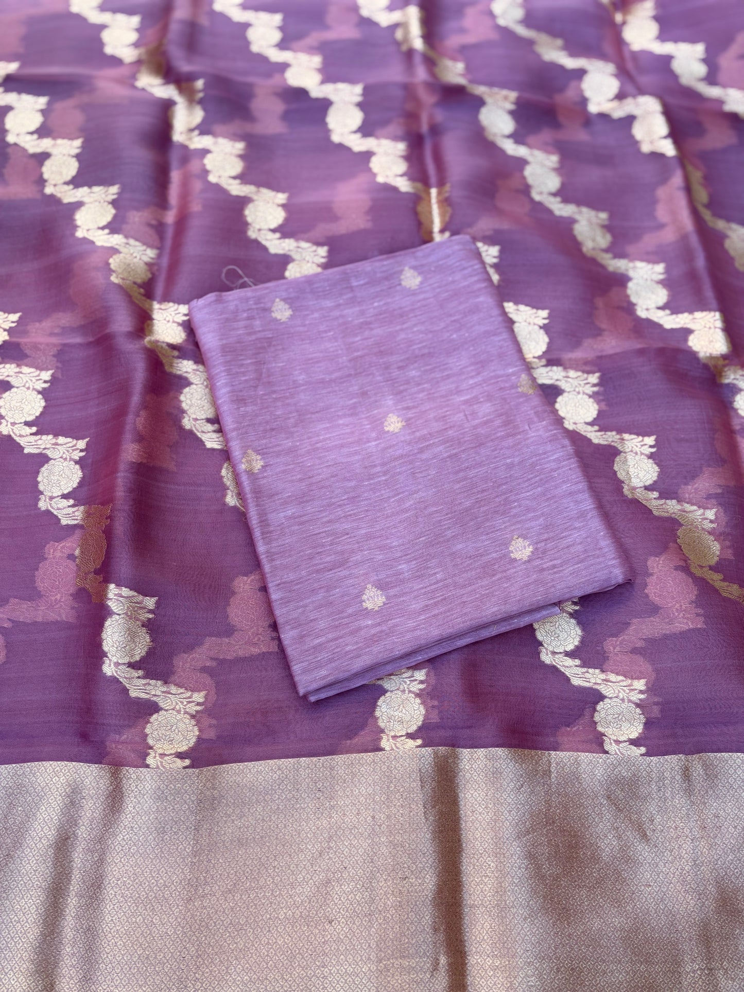 Lavender linen silk kurta, kora silk dupatta, plain bottom