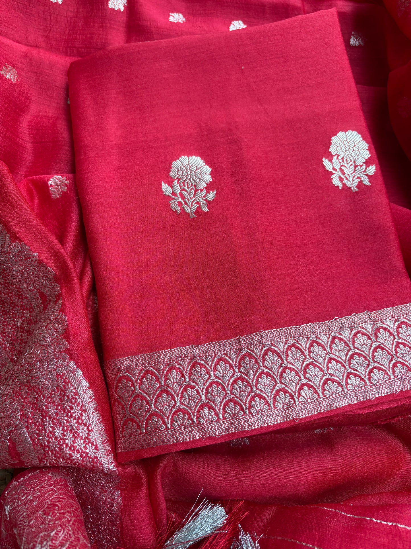 Red moonga silk kurta,moonga silk dupatta, plain silk bottom