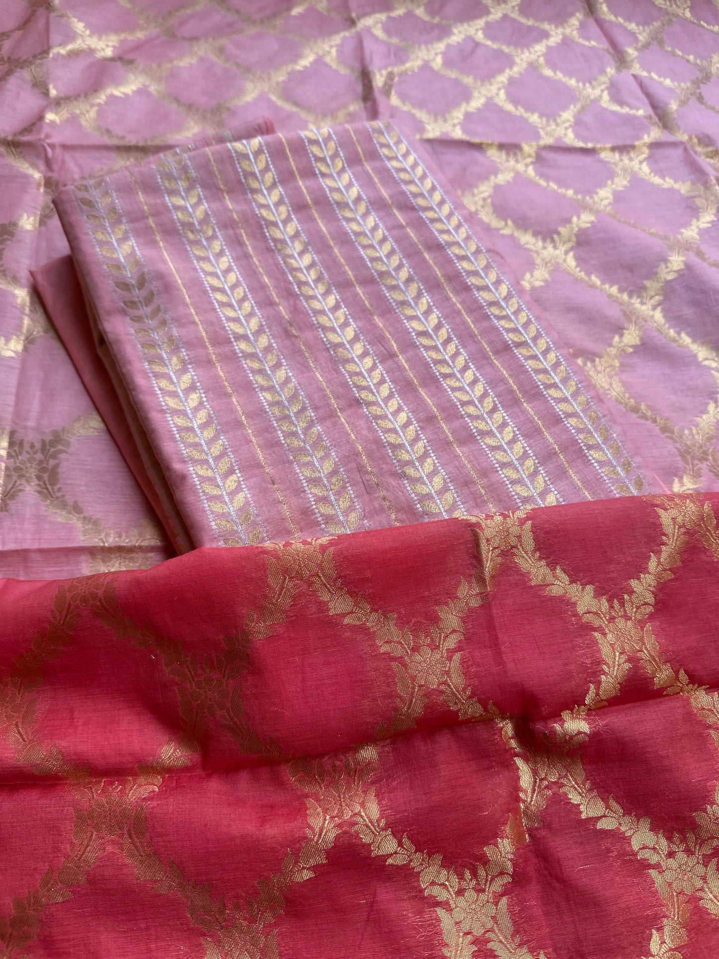 Pink chanderi kurta, shaded pink dupatta, plain bottom