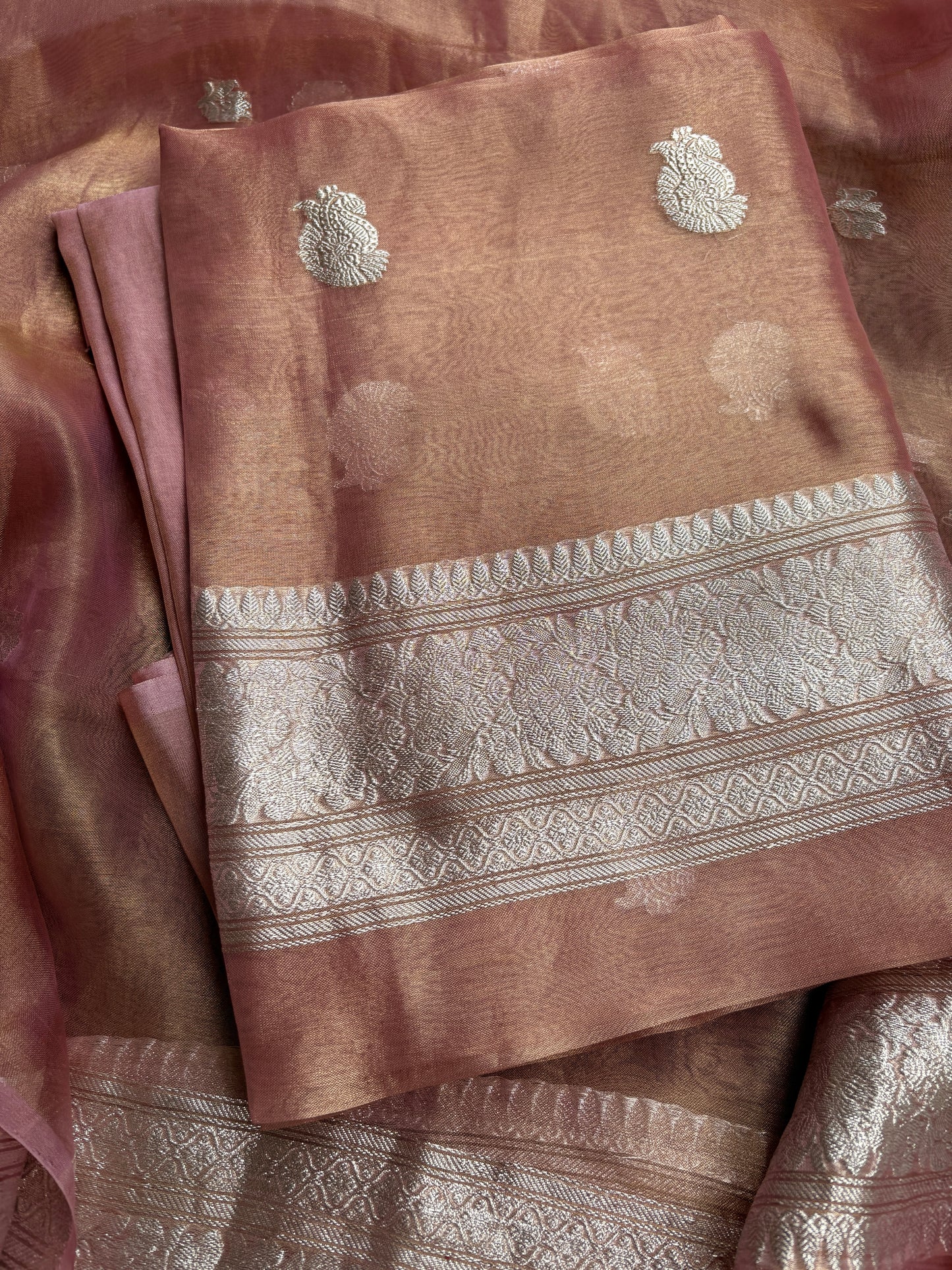 Pink tissue suit set with two sided border dupatta