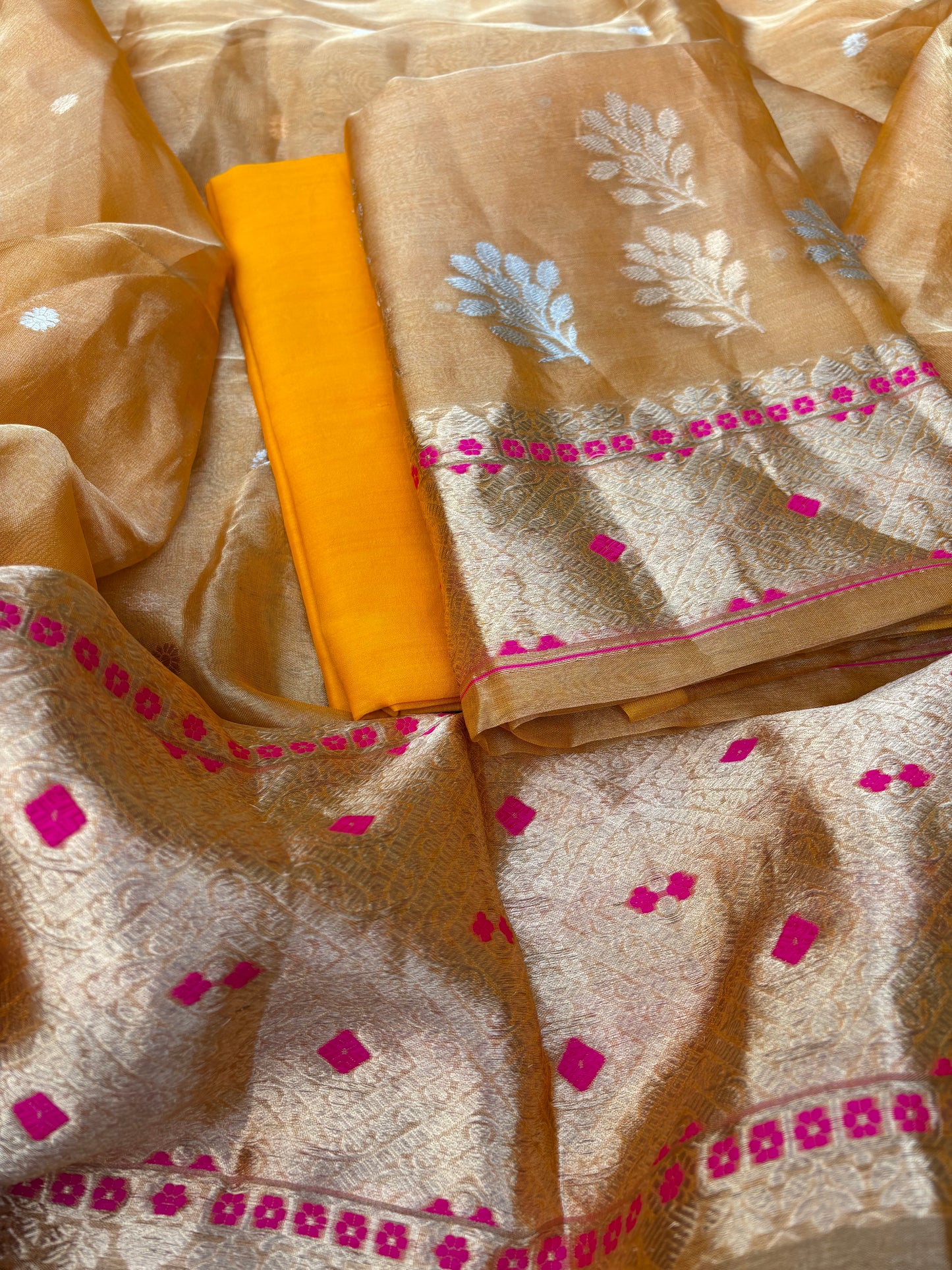 Yellow tissue kadhwa 3 piece suit set