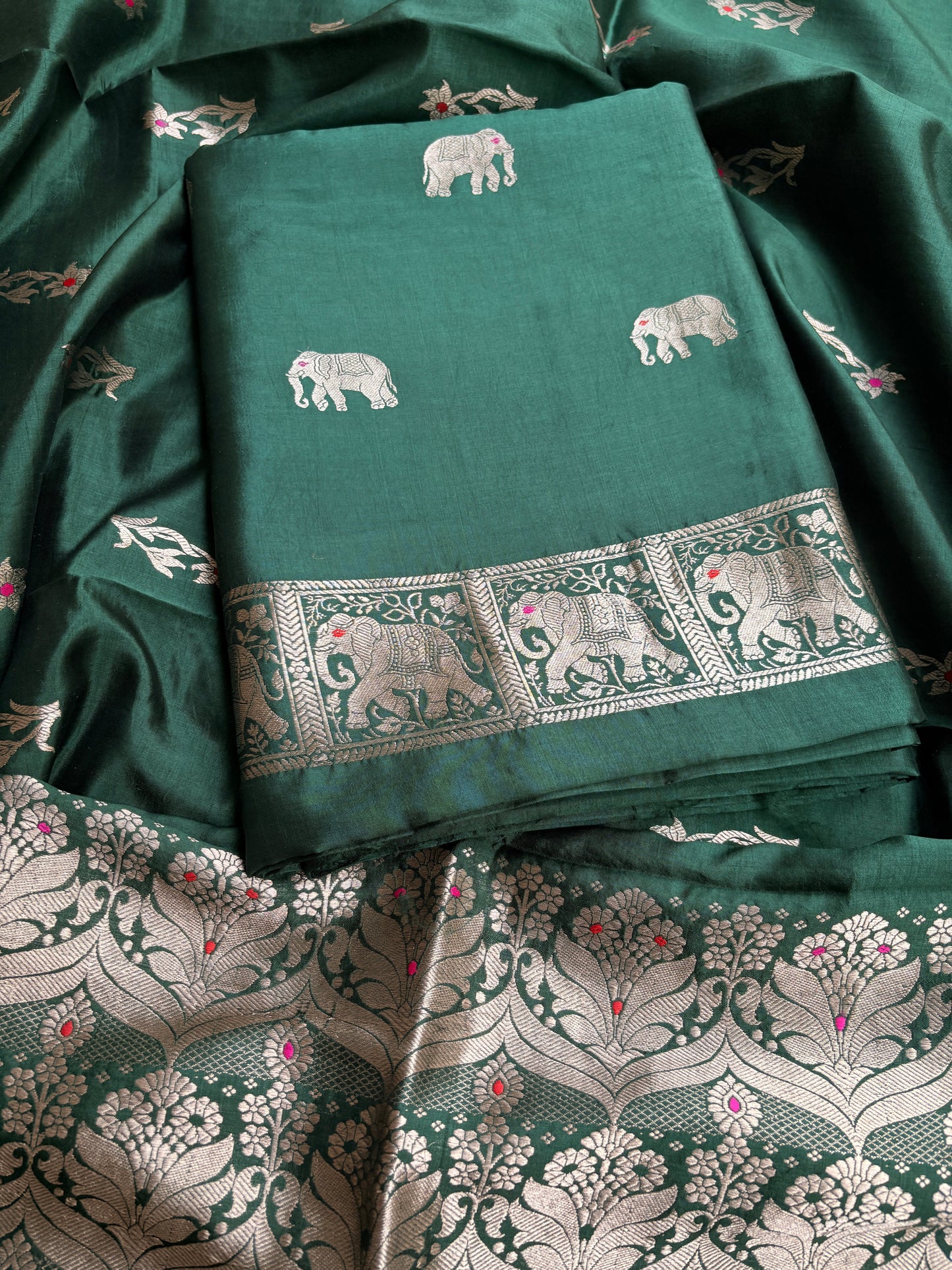 Green pure silk kadhwa figure motif suit set