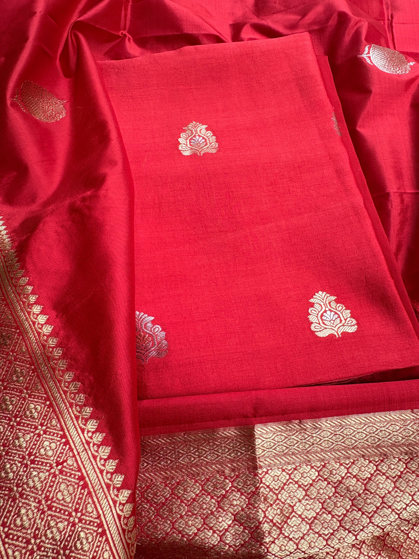 Red Chiniya katan silk suit set