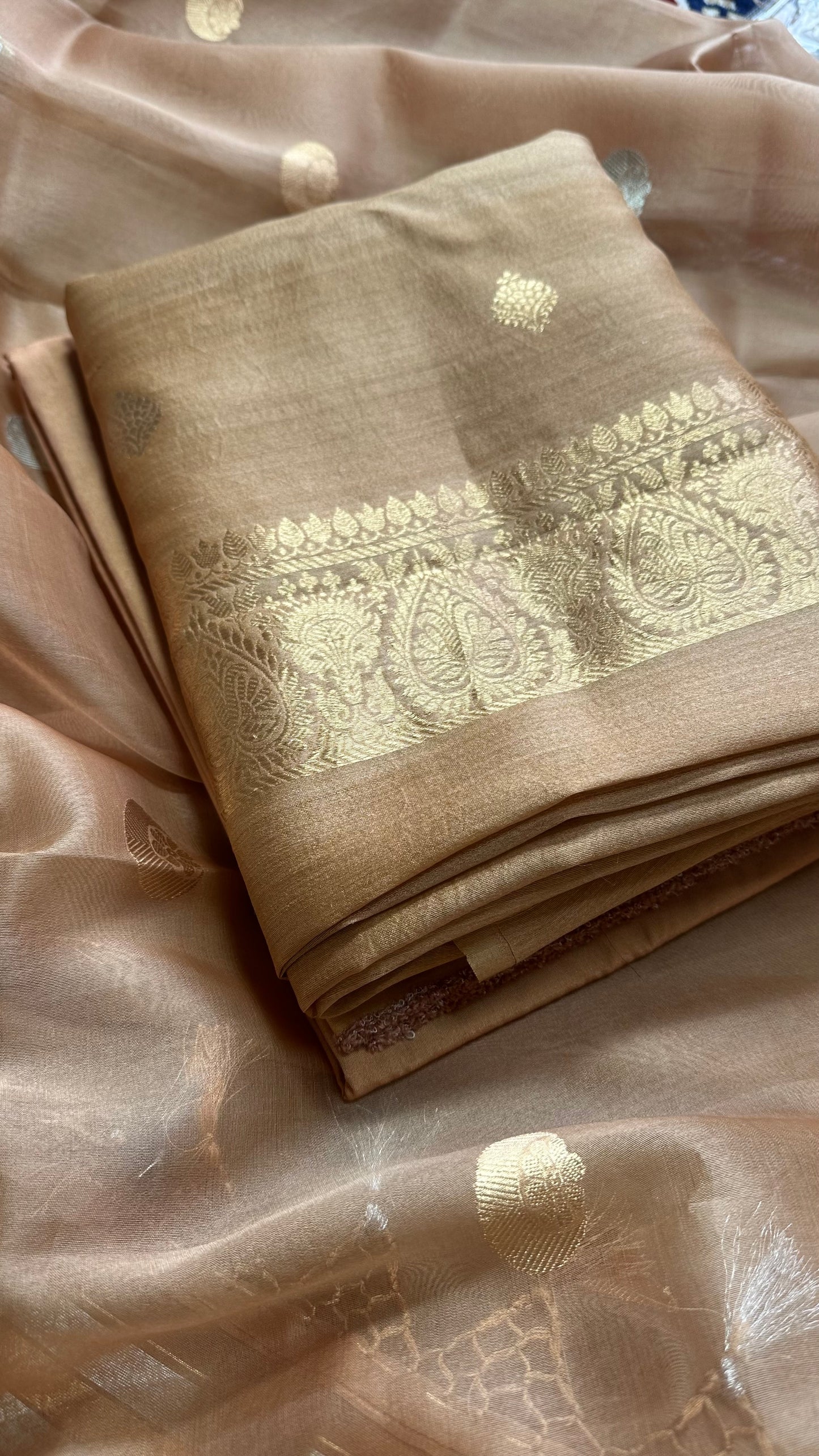 Beige tussar silk kurta, kora Chand Tara dupatta, plain bottom