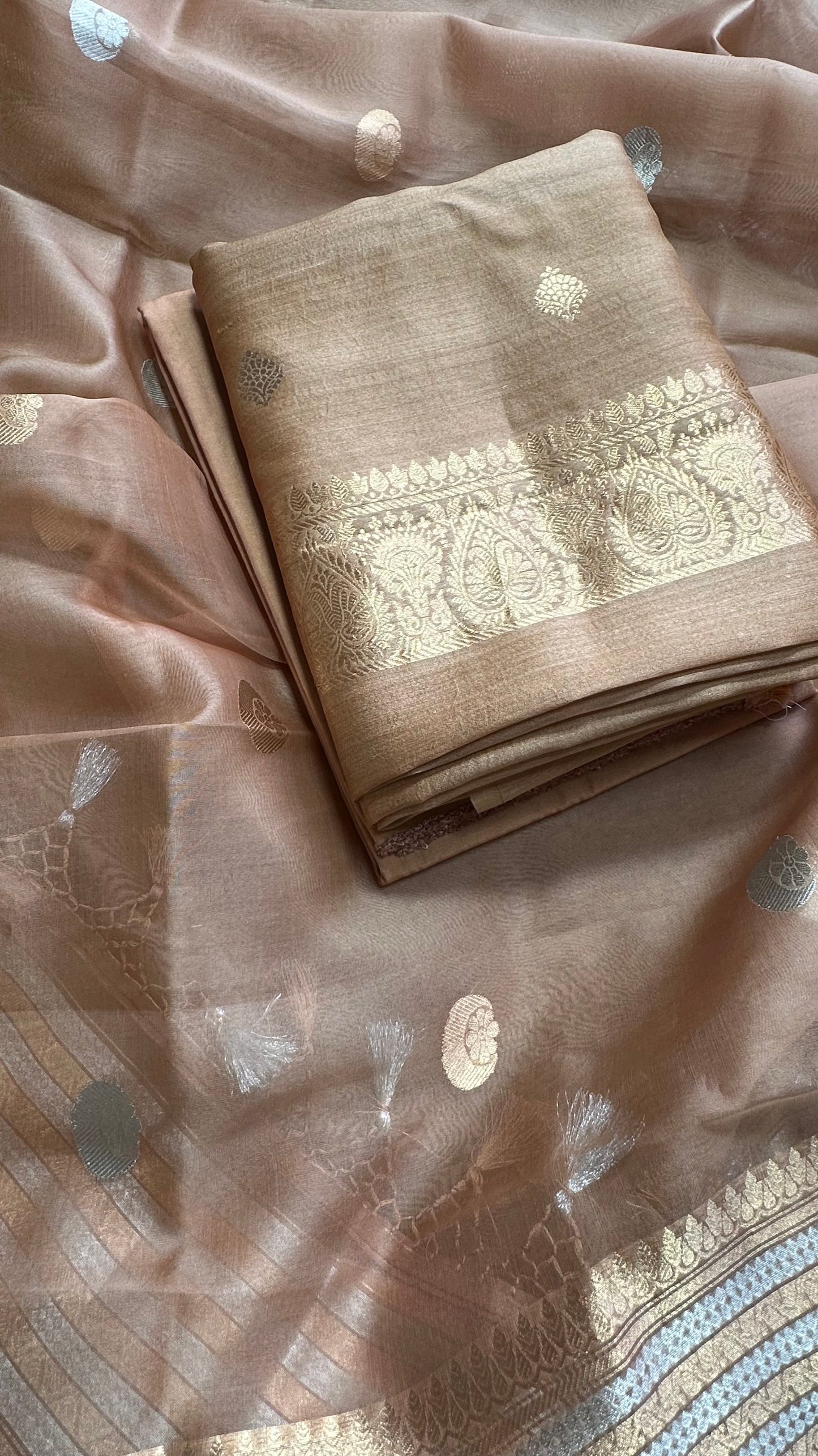 Beige tussar silk kurta, kora Chand Tara dupatta, plain bottom
