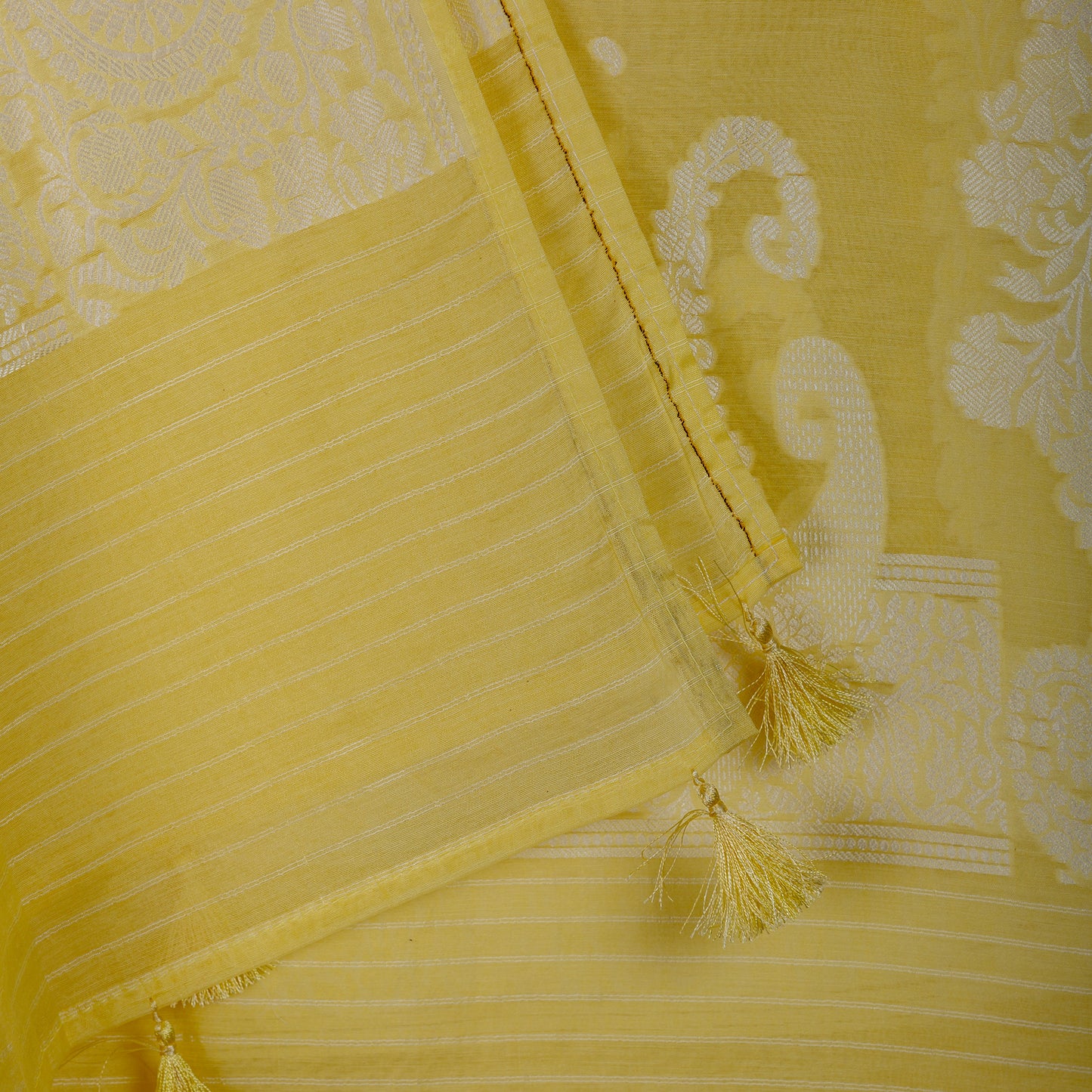 Light yellow weaving kurta with woven dupatta, plain bottom