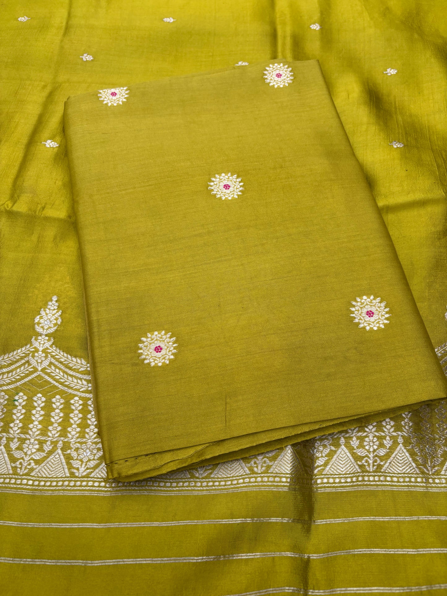 Green Chiniya silk 3 piece suit set