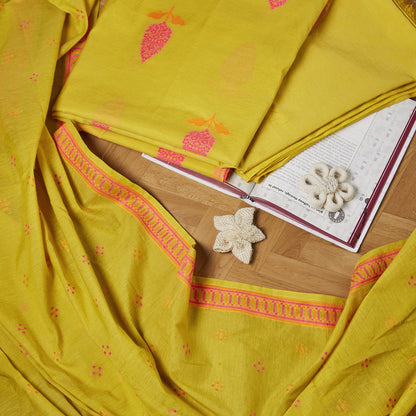 Mustard Beautiful Triangle flower weaving, full jaal weaving dupatta, plain bottom