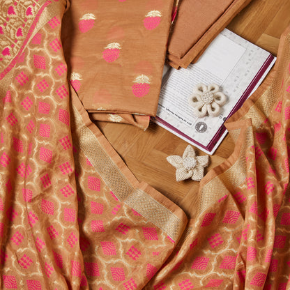 Pink flower booti kurta and full jaal weaving dupatta, plain bottom