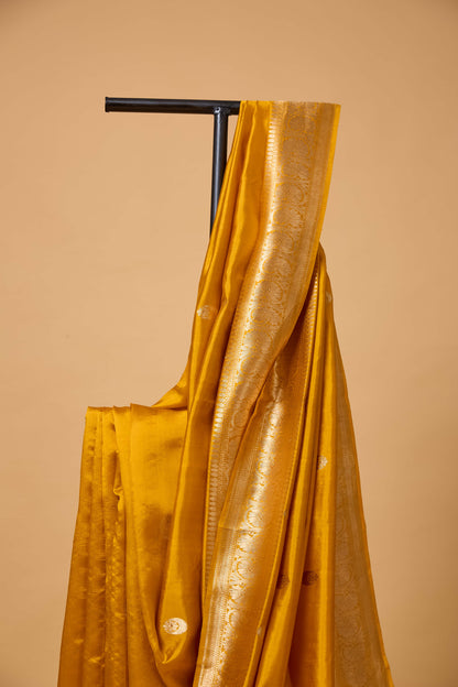 Mustard Chand Tara Mango Silk Saree