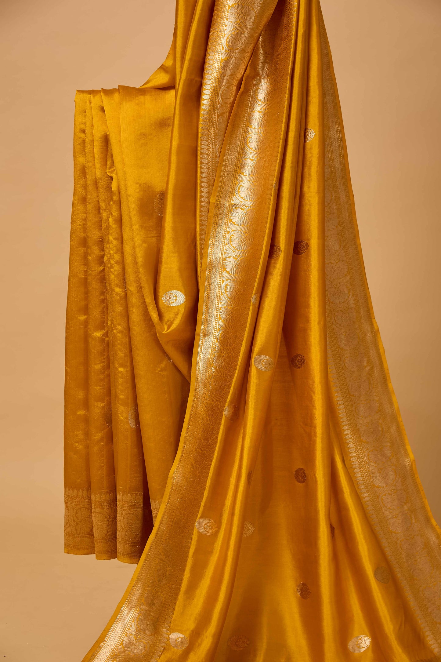 Mustard Chand Tara Mango Silk Saree