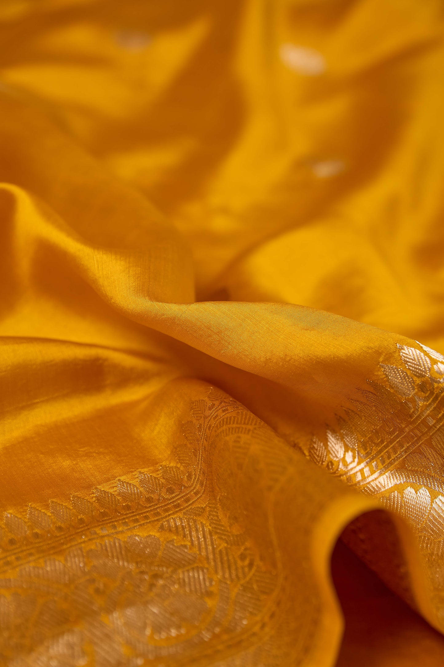 Mustard Chand Tara Mango Silk Saree