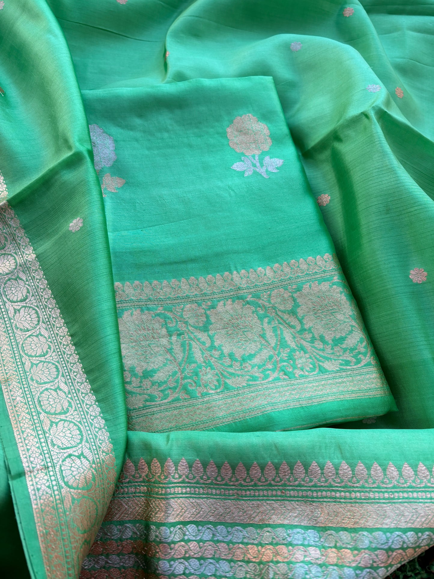 Green Chiniya silk kadhwa suit set