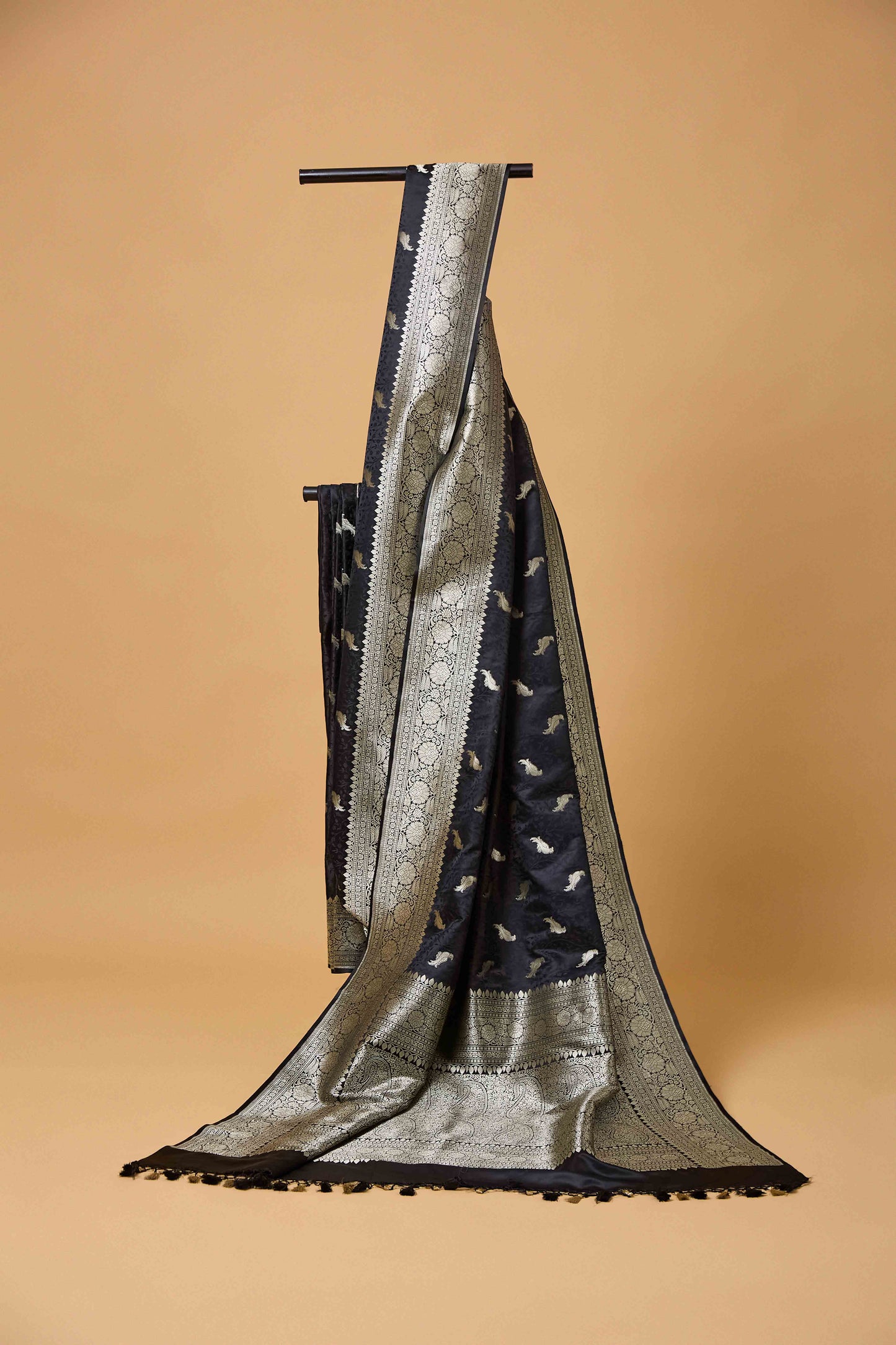 Black Tenchui Weaving Mashru Silk Saree